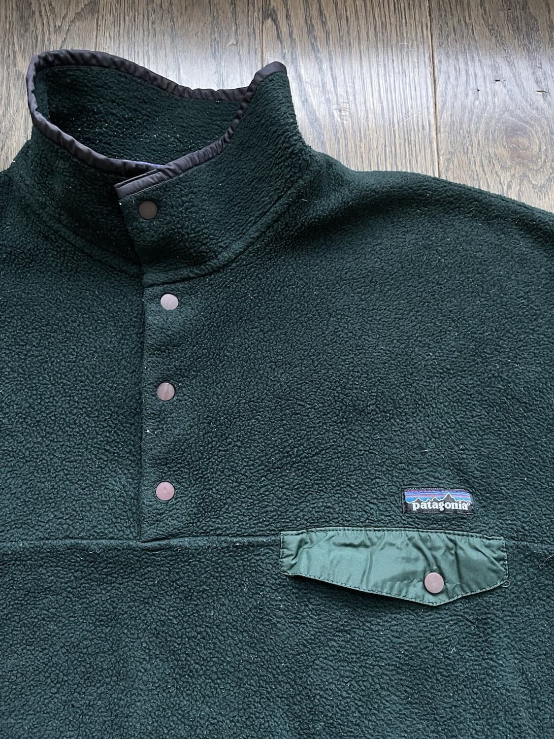 93FW 파타고니아 신칠라 스냅-T 다크그린 USA 상품이미지2
