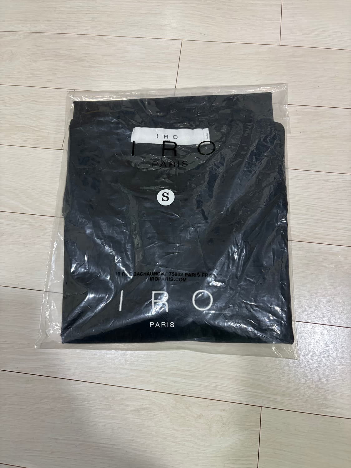 (새상품) Iro 이로 로고 반팔 티셔츠 새상품 상품이미지3