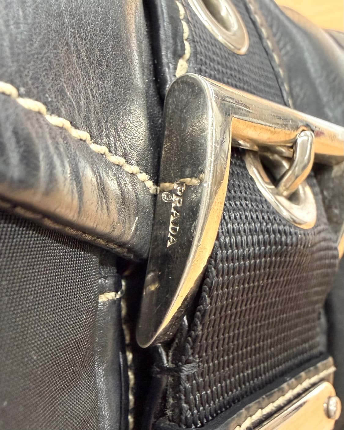 프라다 블랙 포코노 포켓 미니 숄더백 상품이미지9