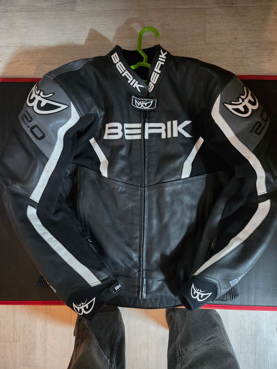 베릭 레이싱자켓 54사이즈 보호대 포함 상품이미지1