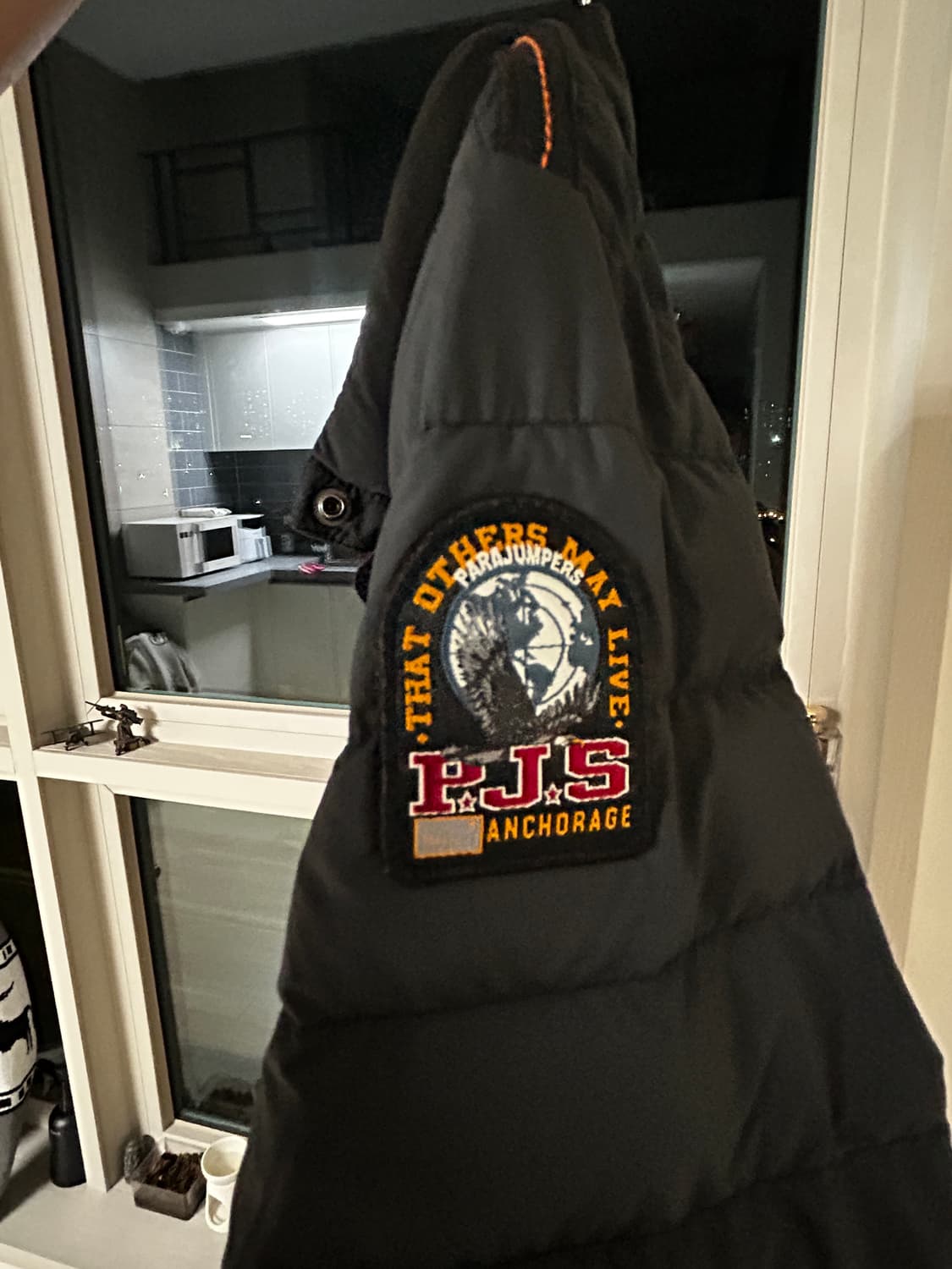 파라점퍼스 경량패딩 M 사이즈 상품이미지3