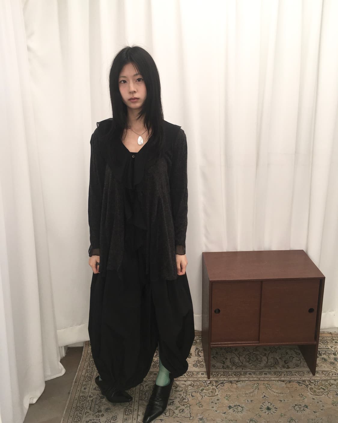 차콜 프릴 니트 상품이미지2