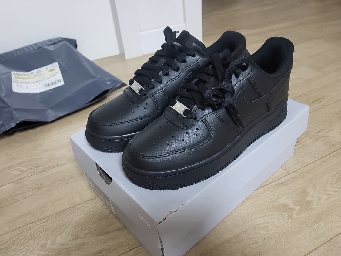 나이키 에어포스 블랙 올검포스 235 상품이미지1