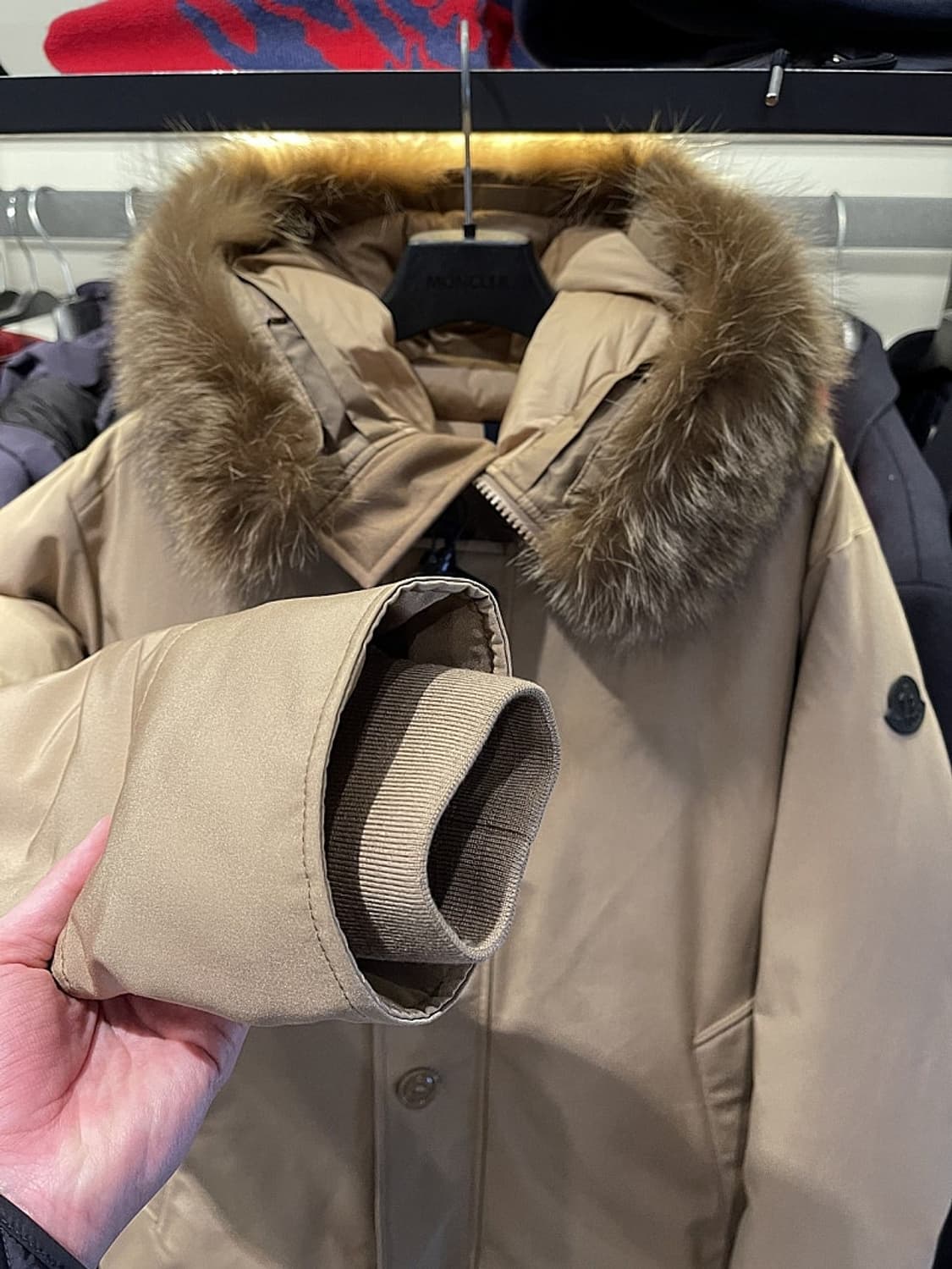 몽클레어 폴라 pola 라쿤 다운 구스 패딩 베이지5(110 xxl) 상품이미지9