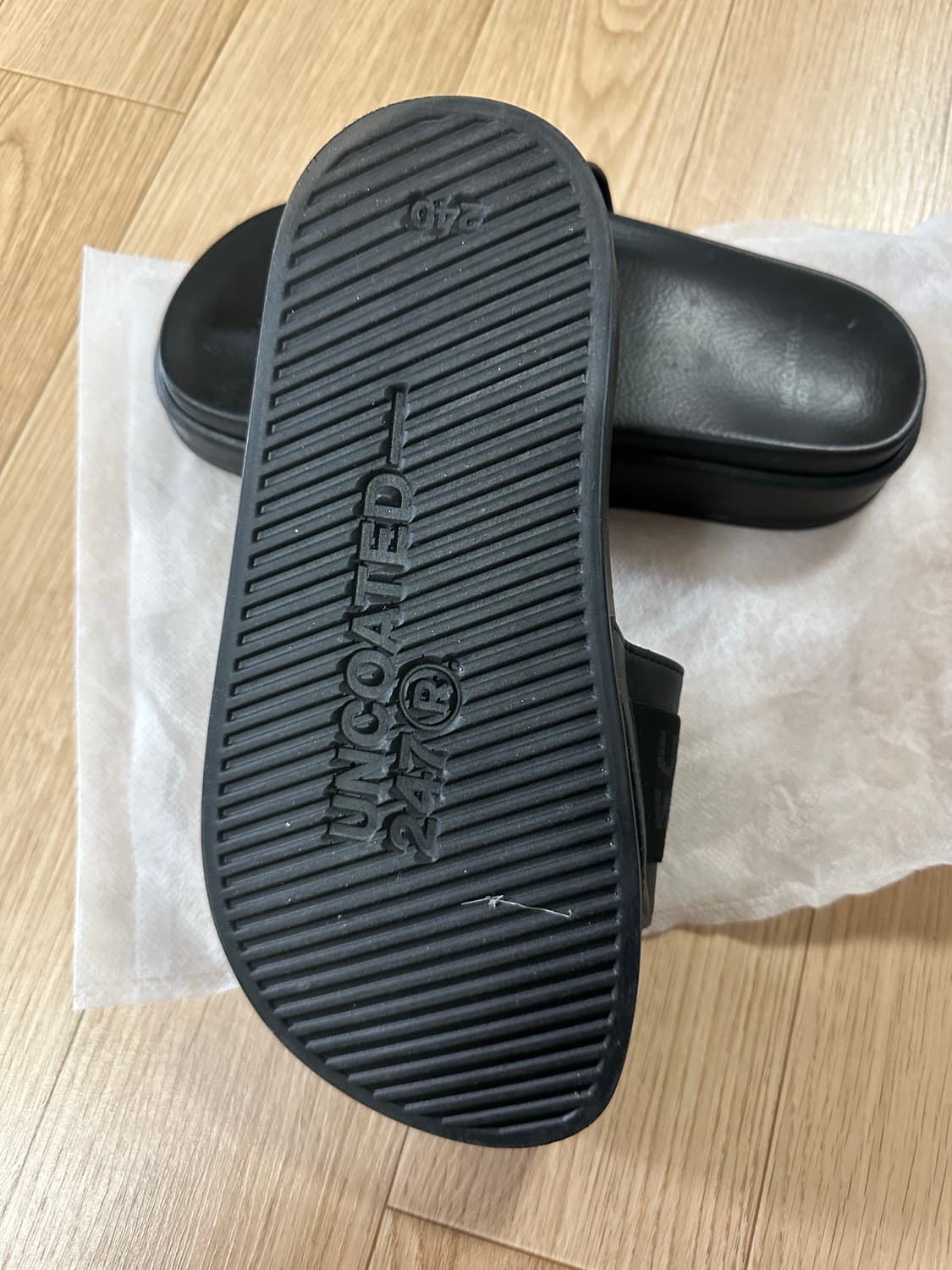 언코티드247 플랫폼(4cm) 슬리퍼 블랙 230~235 상품이미지2