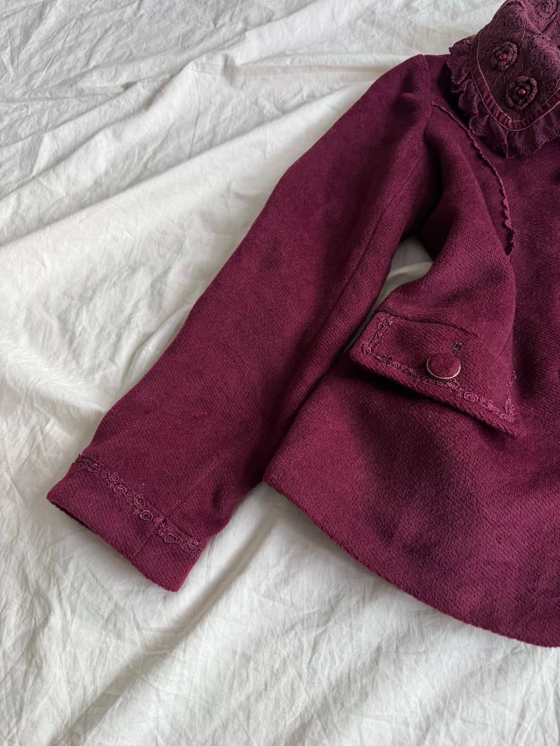 엑시즈팜 고스로리 버건디 하프코트 상품이미지2