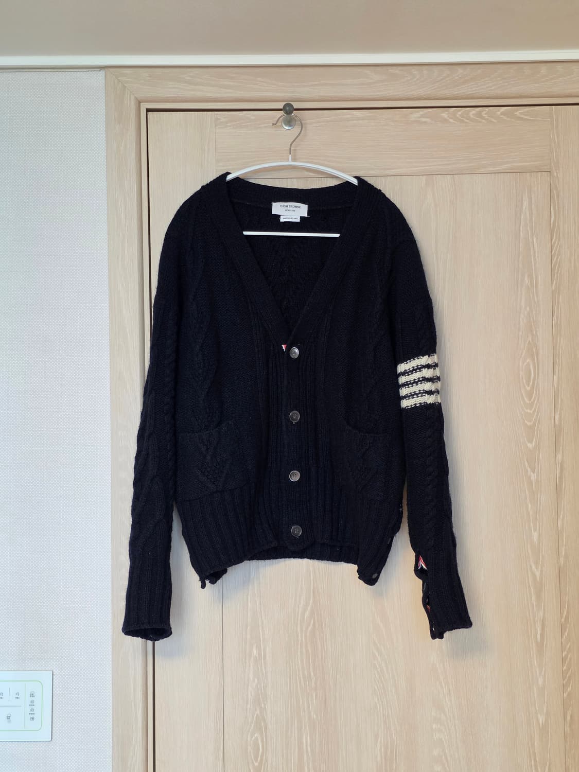 [4사이즈] 톰브라운 아란 케이블 니트 가디건 상품이미지1