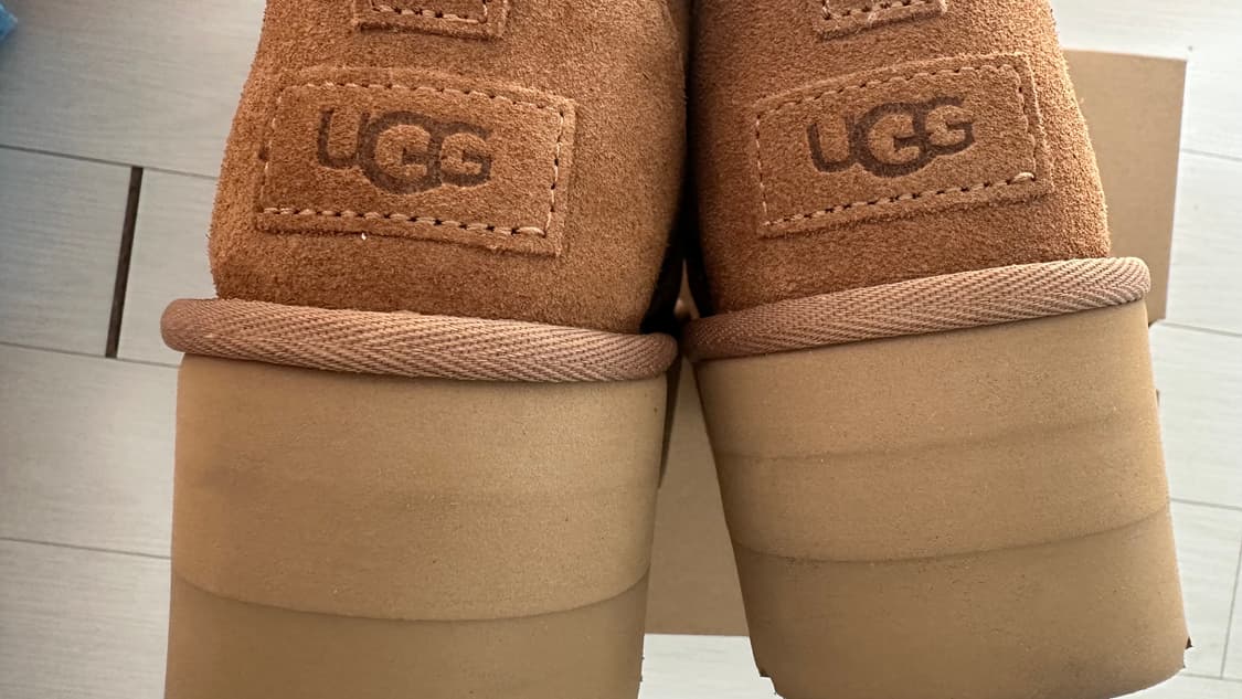 어그 클래식 울트라 플랫폼 미니 230 상품이미지3