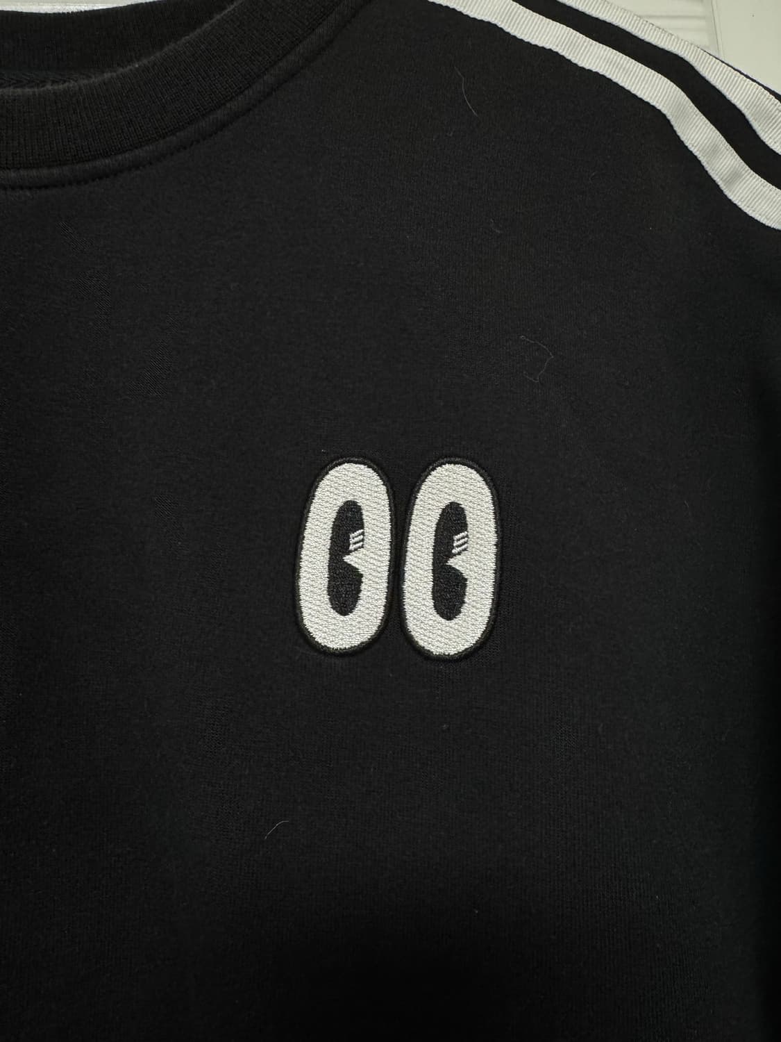 아디다스 눈 맨투맨 블랙 L (희귀) 상품이미지3