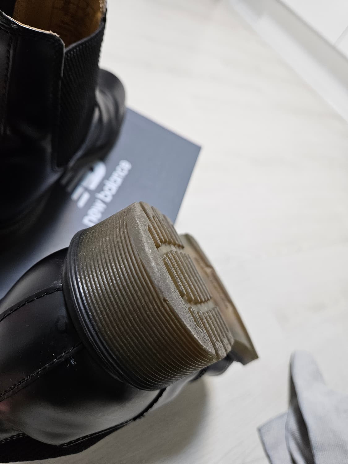 [급매/풀박스X] 닥터마틴 2976 스무스 블랙 (UK8/270) - 쿨 상품이미지9