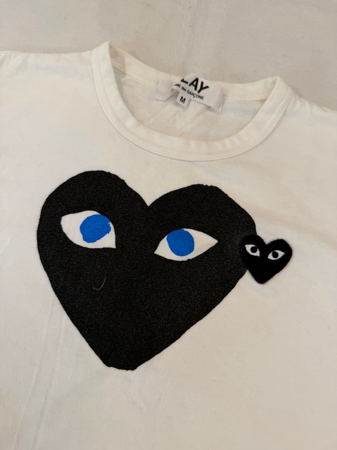 꼼데가르송 플레이 빅하트 반팔 티셔츠 화이트 블랙 상품이미지2