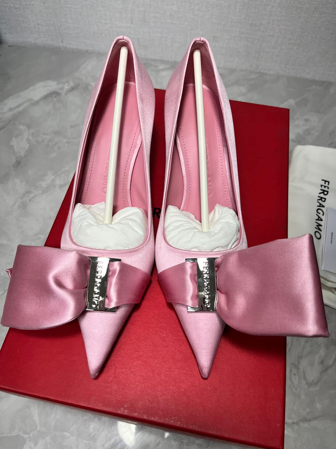 새상품)페라가모 에리카 55 핑크 펌프스 6반 (245추천) 상품이미지1