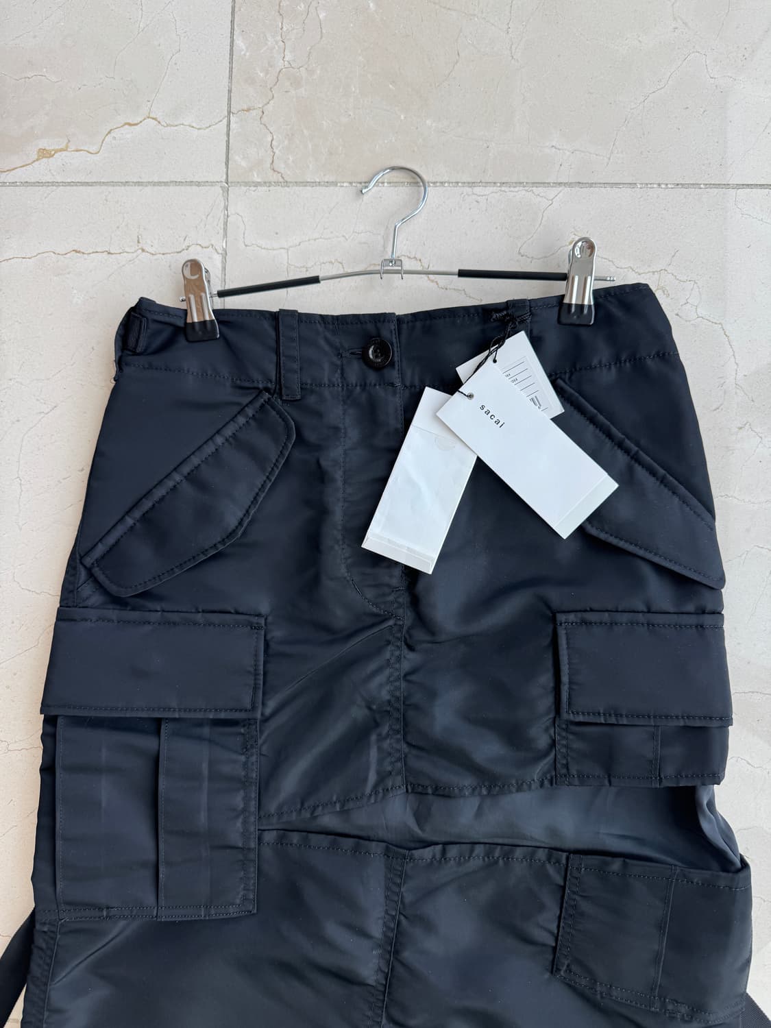 사커이 Sacai 나일론 카고 스커트 블랙 새상품 사이즈 1 상품이미지3