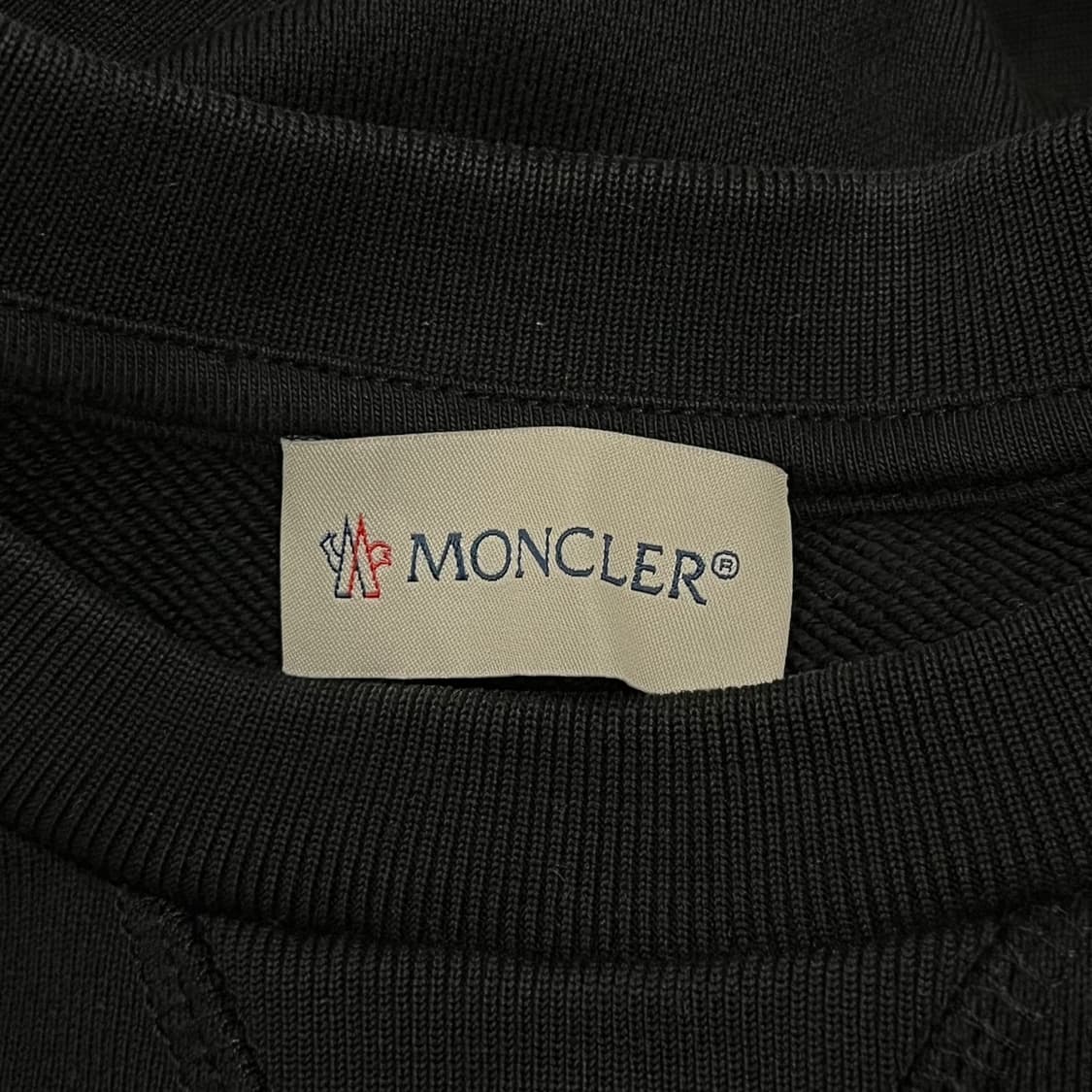 [정품] 몽클레르 토널 로고 맨투맨 b15 상품이미지6