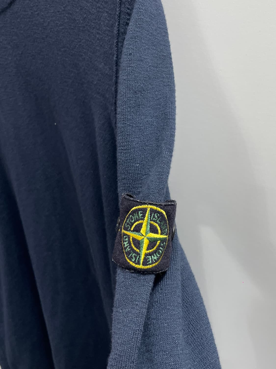 스톤아일랜드 와펜 니트 맨투맨 (on.54) 상품이미지2