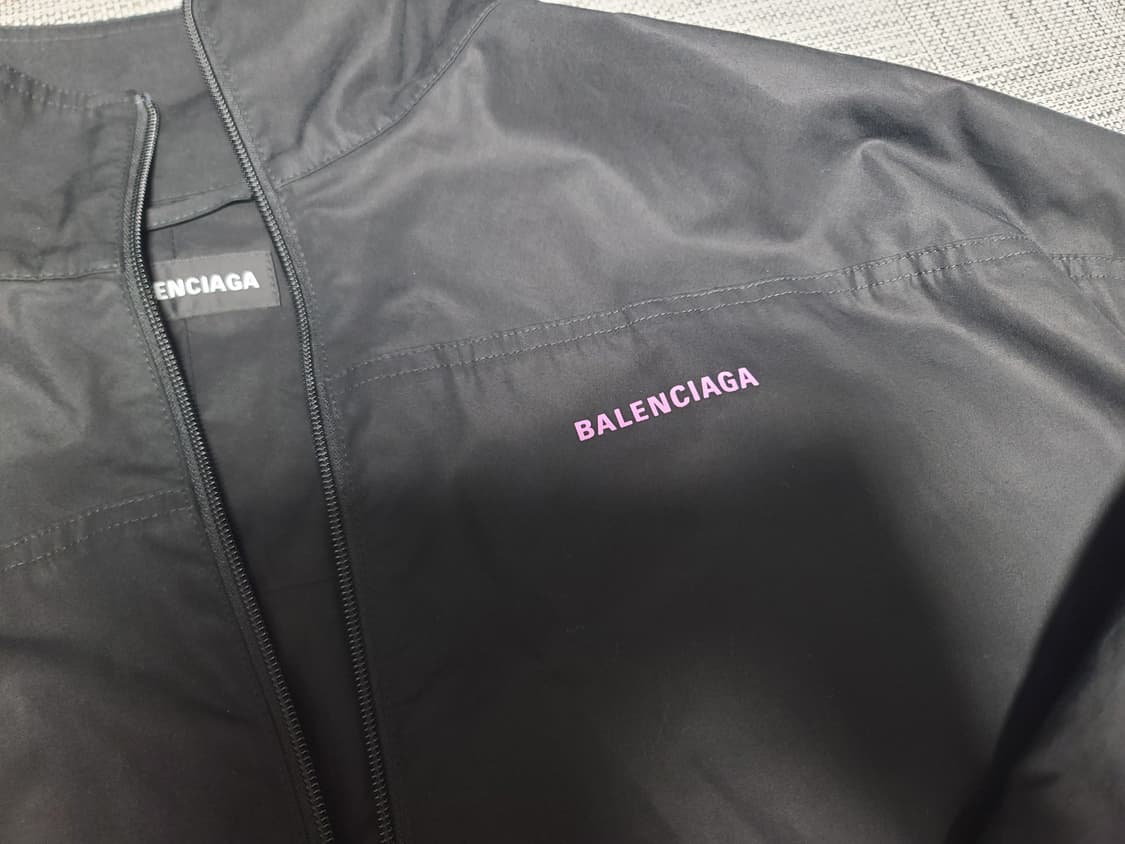 발렌시아가 하이넥 오버핏 자켓 48 110~ 상품이미지2