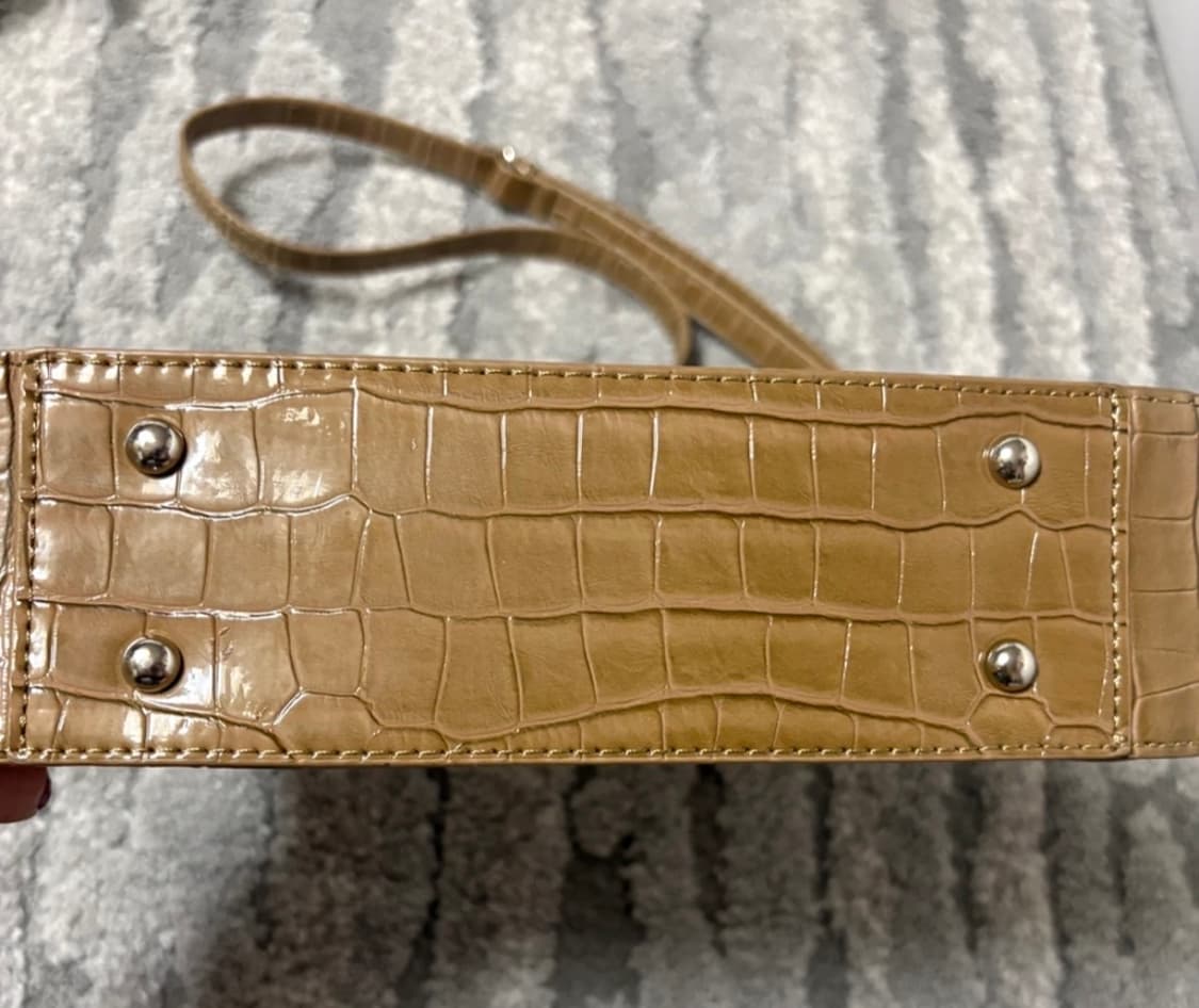 [폴스부띠끄] 헤이즐 숄더 크로스백 팝니다 상품이미지4