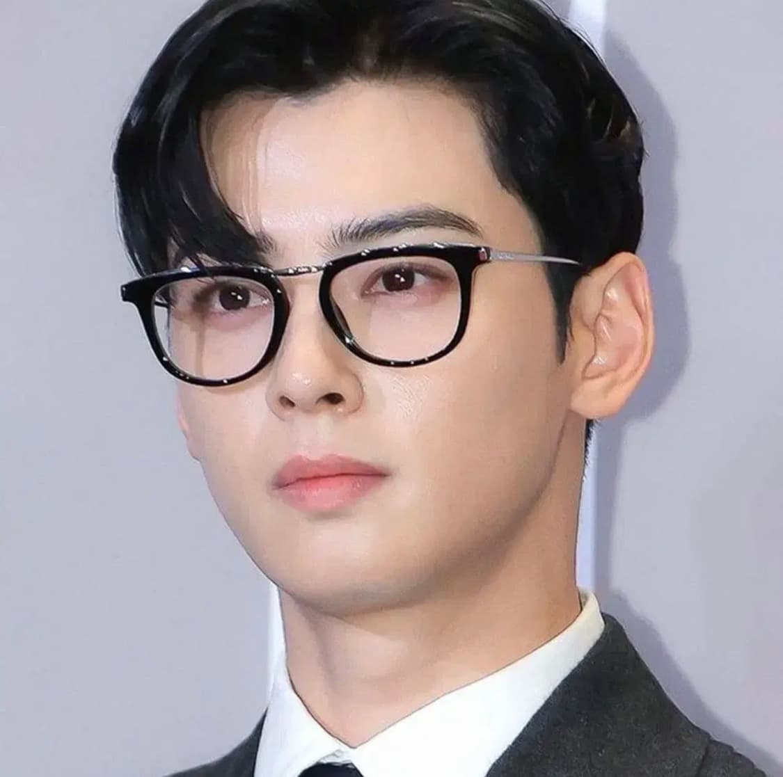 생로랑 차은우 SL753 뿔테안경 상품이미지1