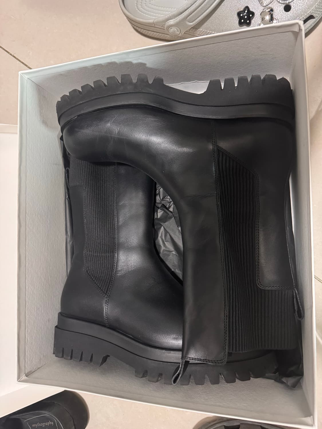 COS 블랙 청키 레더 부츠 38사이즈 상품이미지1