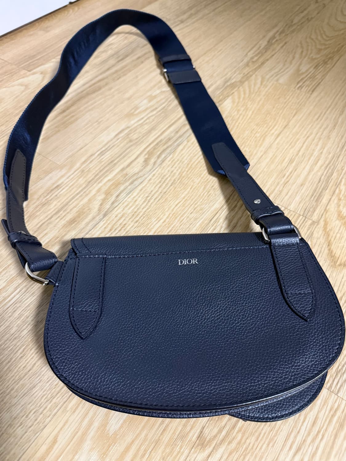 디올 남성 새들백 (네이비) 상품이미지3