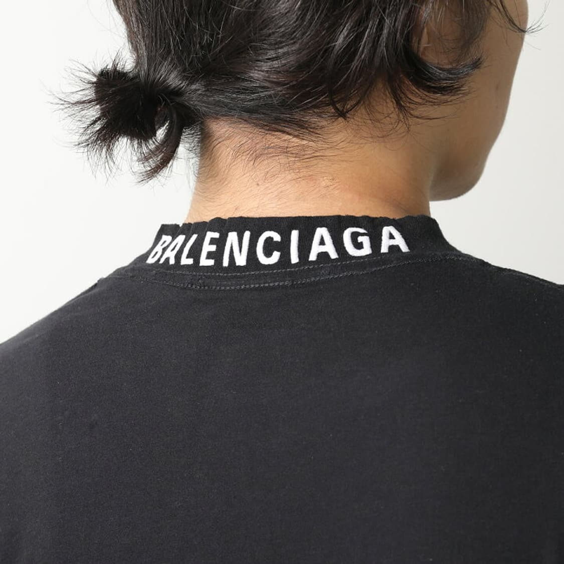 발렌시아가 미디엄 핏 디스트레스드 티셔츠 페이디드 블랙 M사이즈 상품이미지8