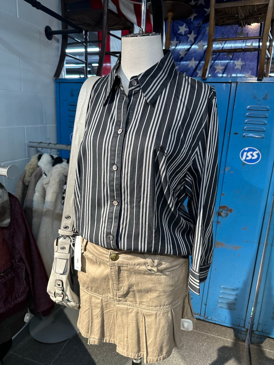 BURBERRY 버버리 블랙그레이 스트라이프셔츠 상품이미지1