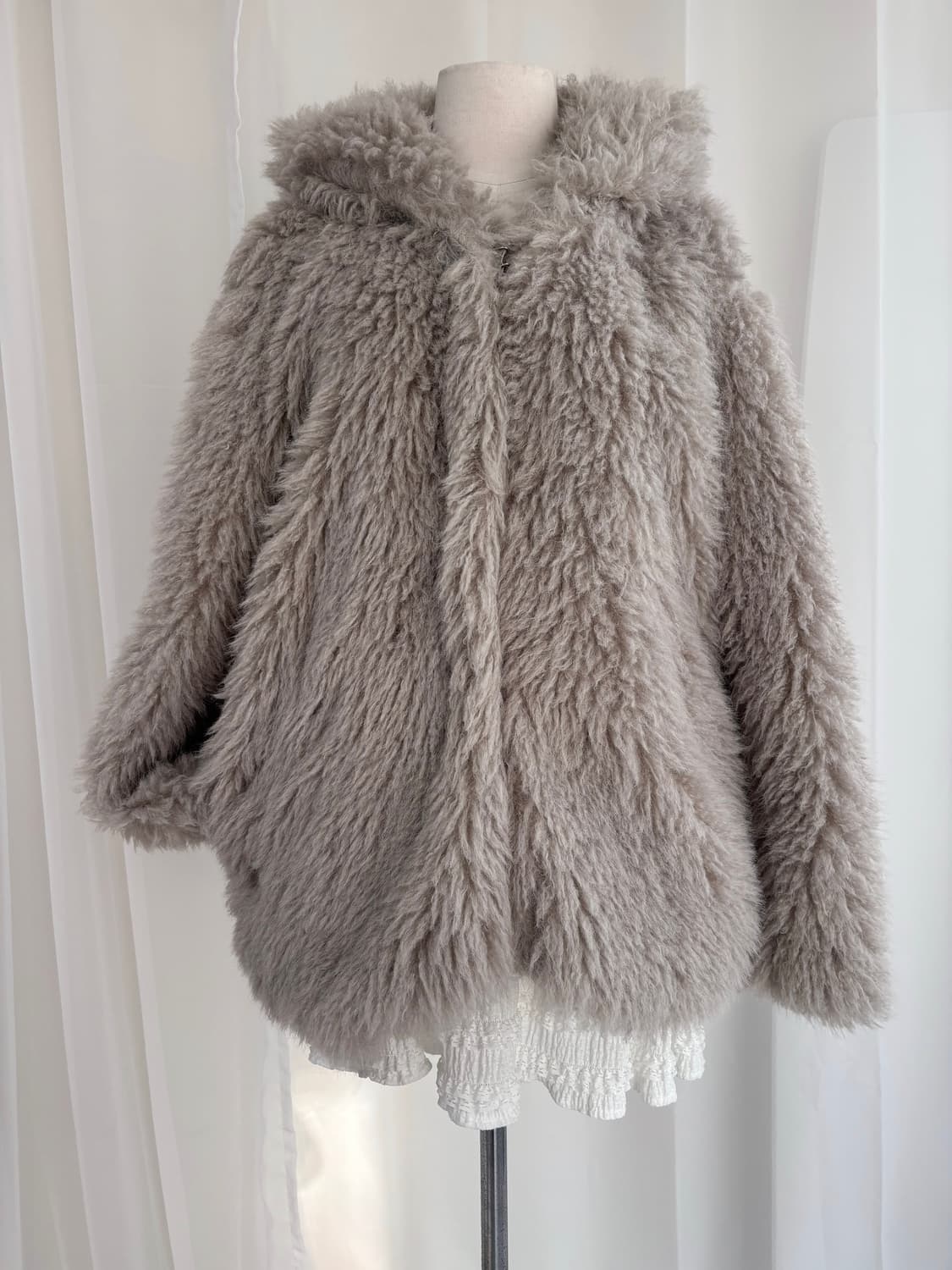 PLACE STUDIO 컬리 부클 헤비 소프트 후드 퍼 상품이미지1