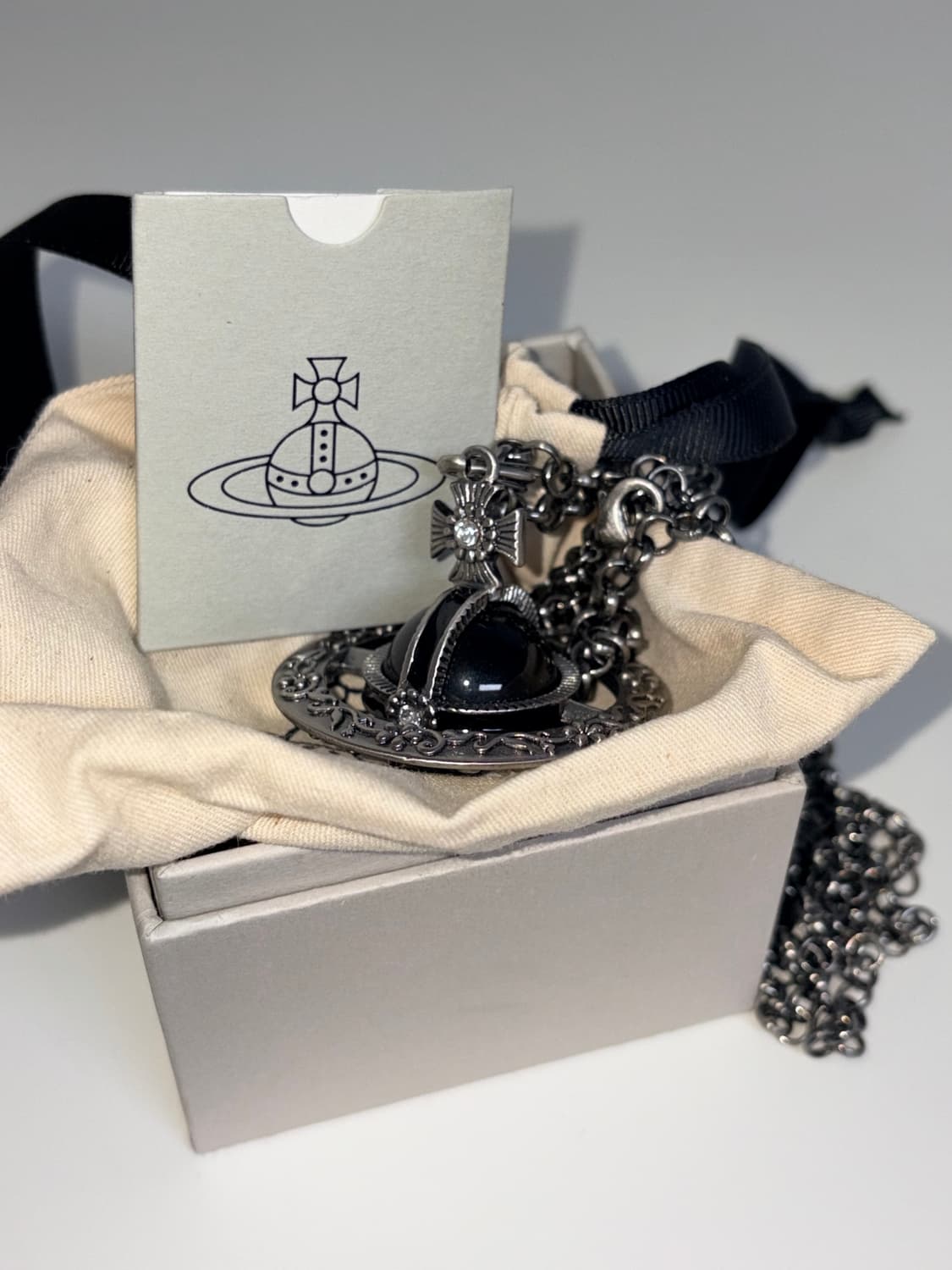 비비안웨스트우드 orb 목걸이 블랙 상품이미지2