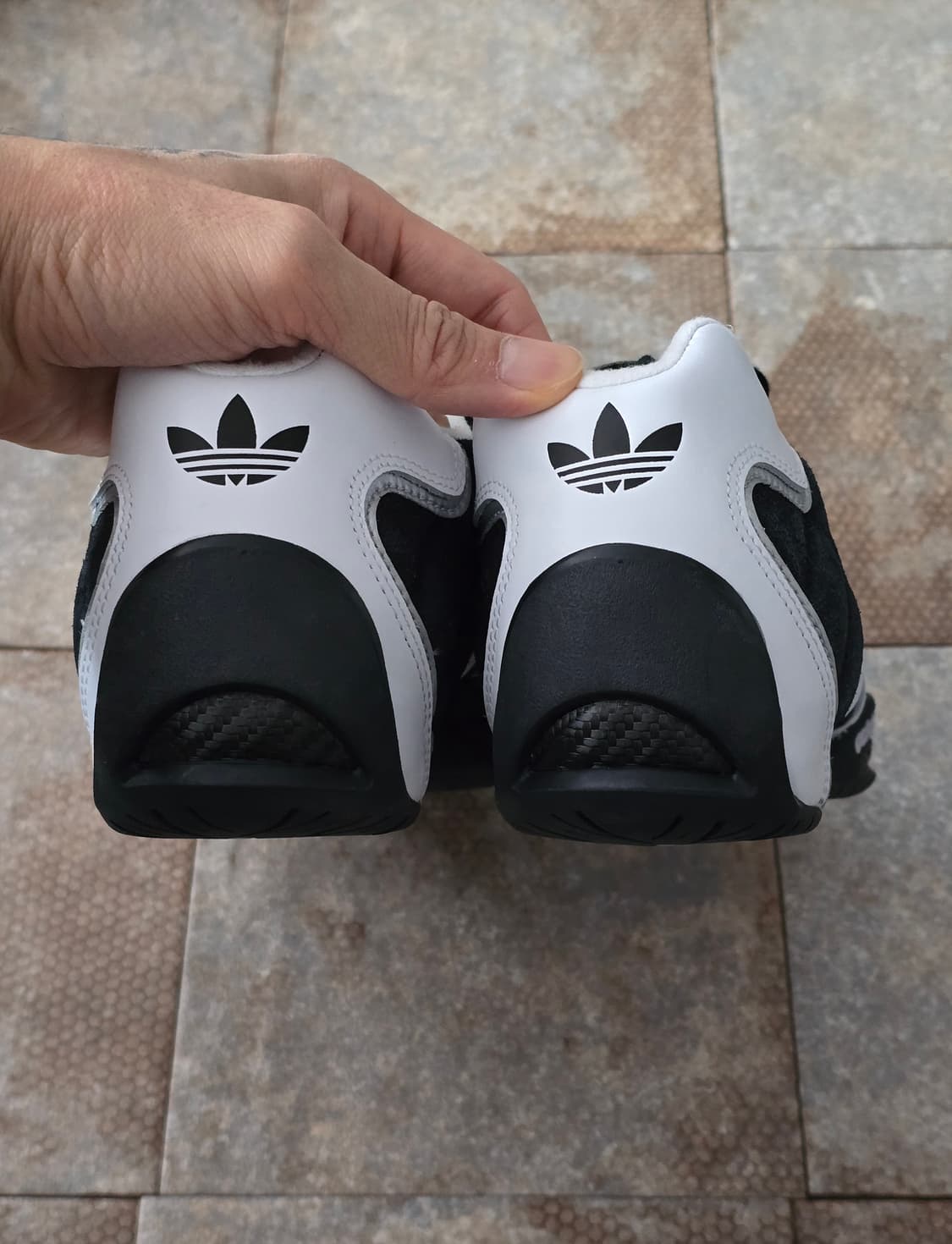 (285)아디다스 아디레이서 로우 검흰 상품이미지7