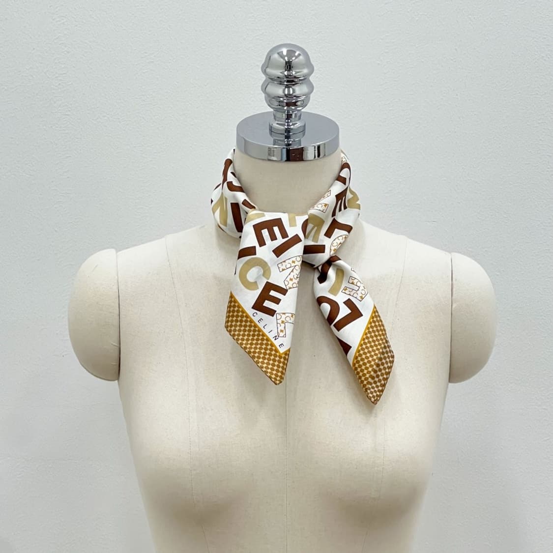 (새상품) celine / 셀린느 쁘띠스카프 손수건 상품이미지8