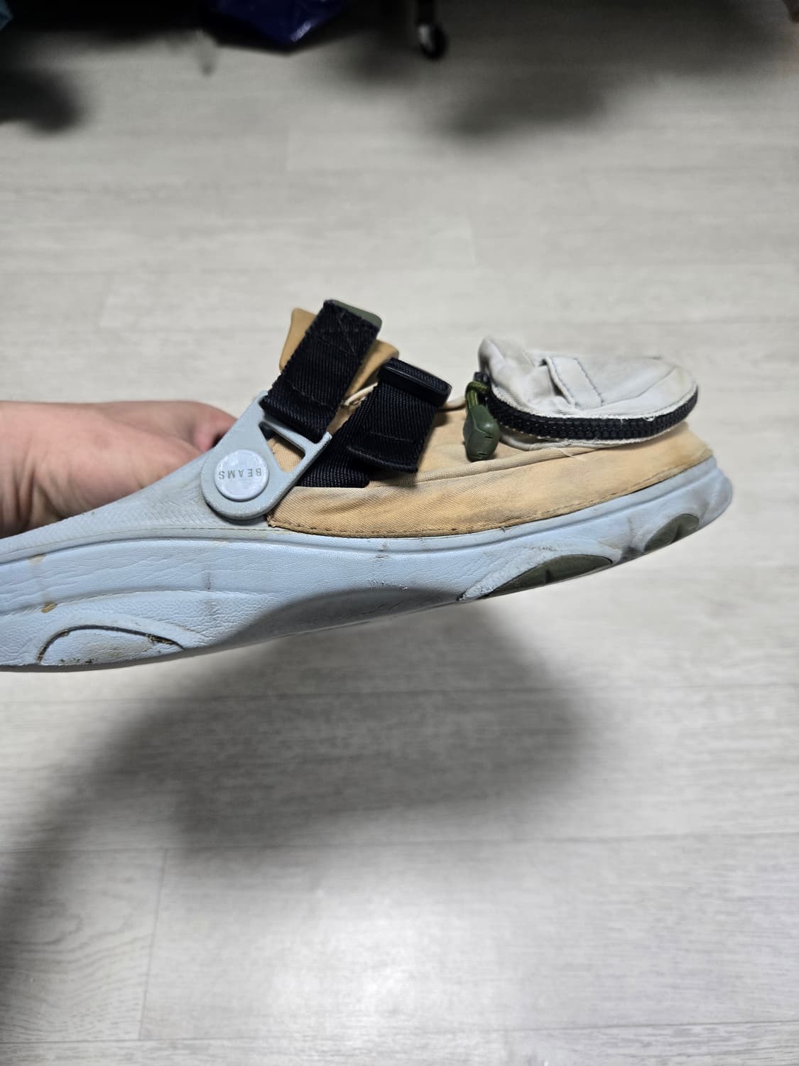 크록스  x 빔즈 샌들 265 US8사이즈 팝니다 상품이미지2