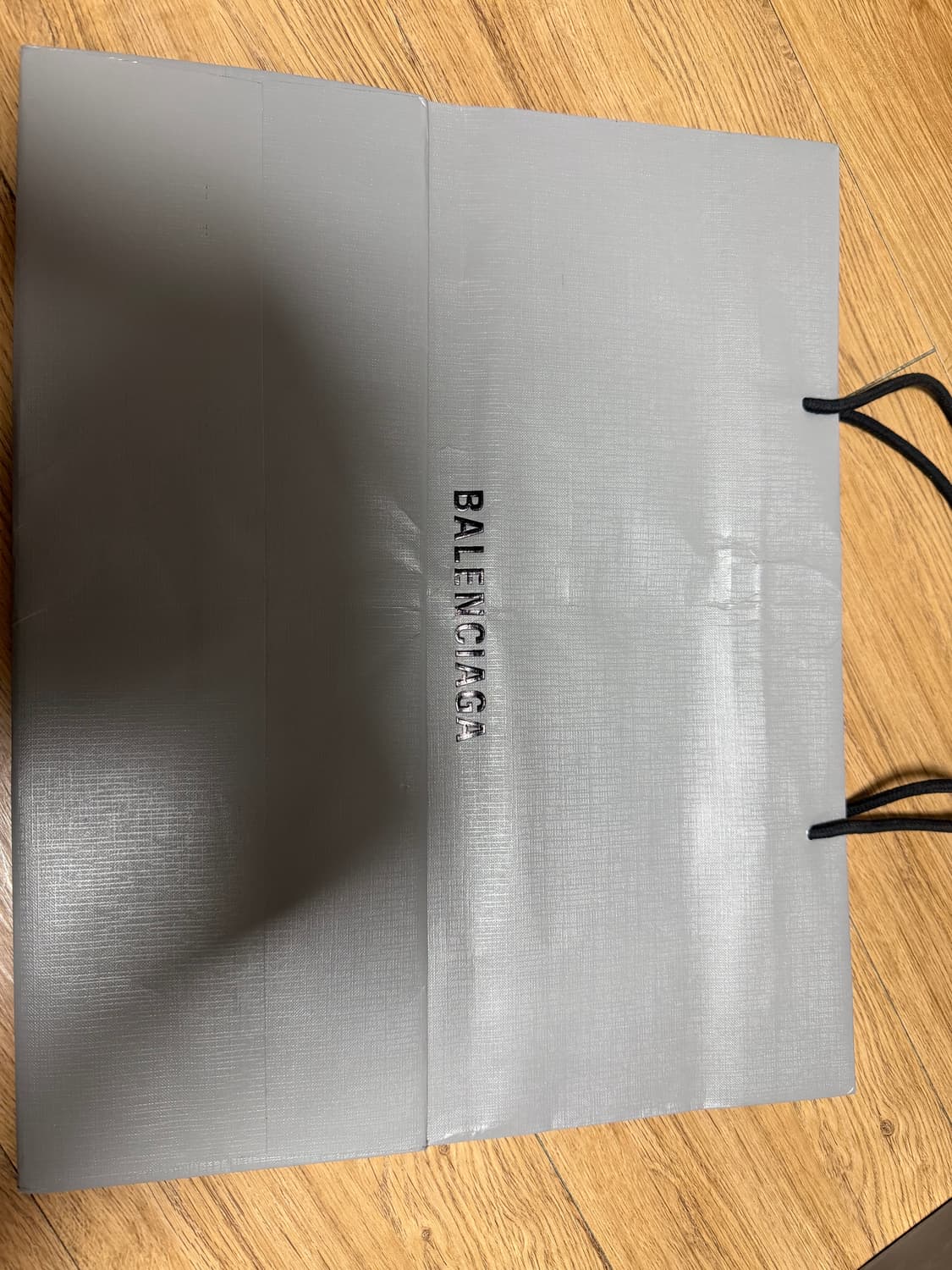 발렌시아가 디펜더 42 상품이미지6