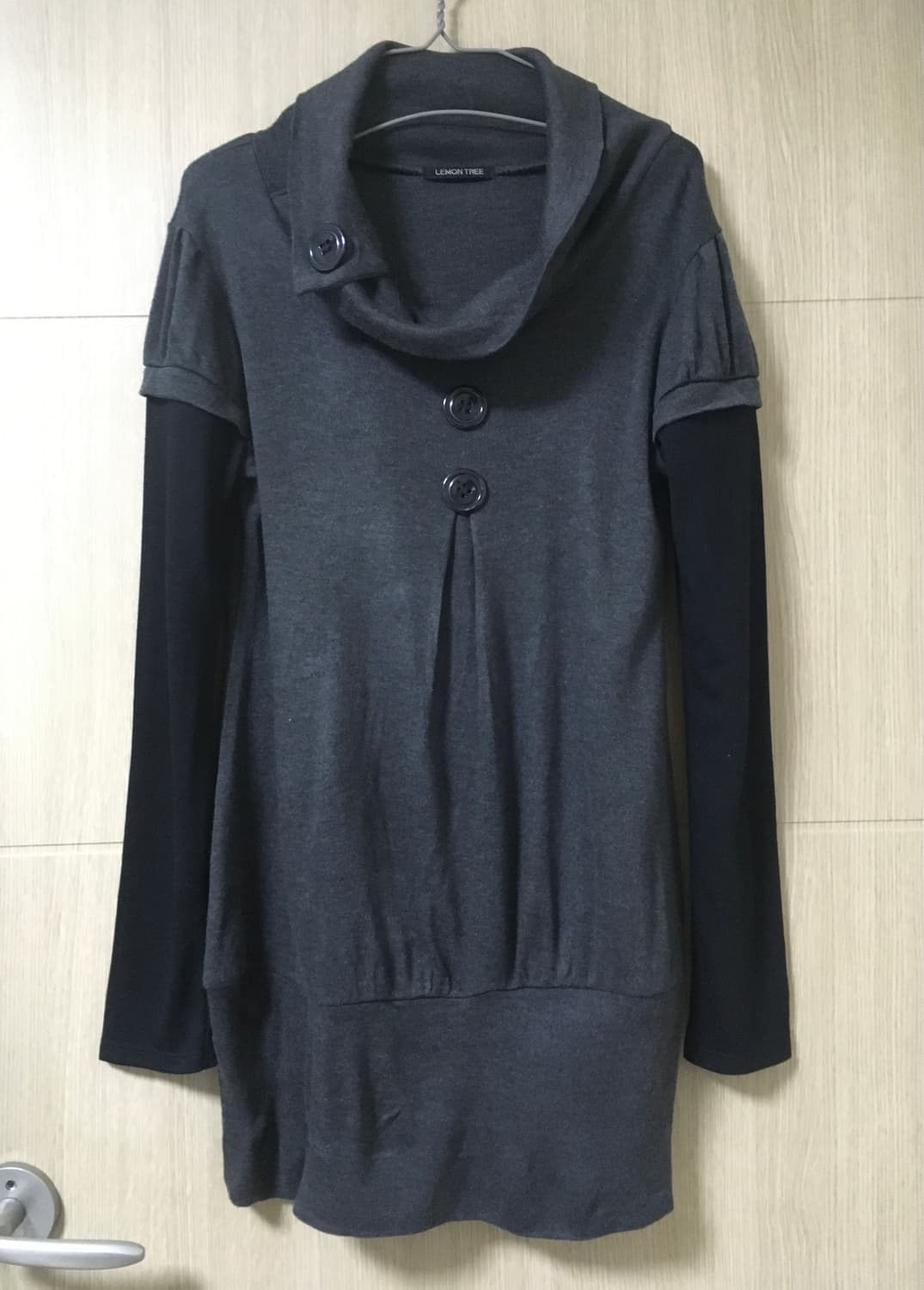 Button point polo neck onepiece 상품이미지1