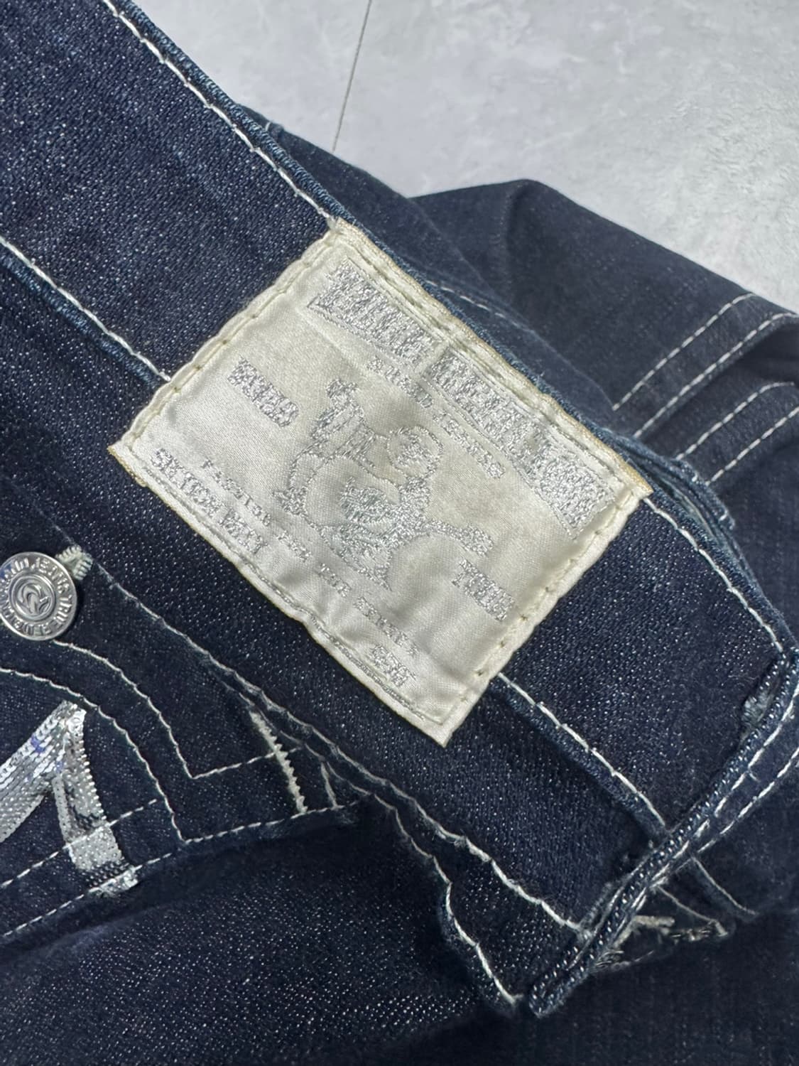 27 트루릴리젼  상품이미지3