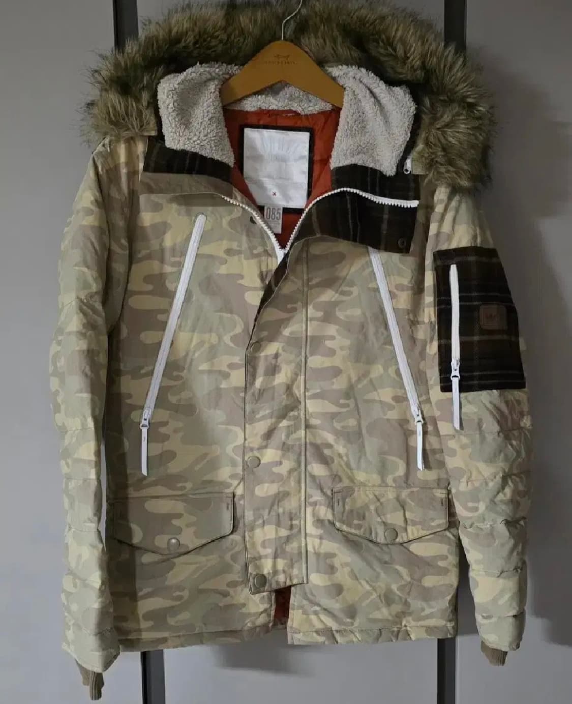 아디다스x버튼 콜라보 점퍼.   싸이즈 95 상품이미지1