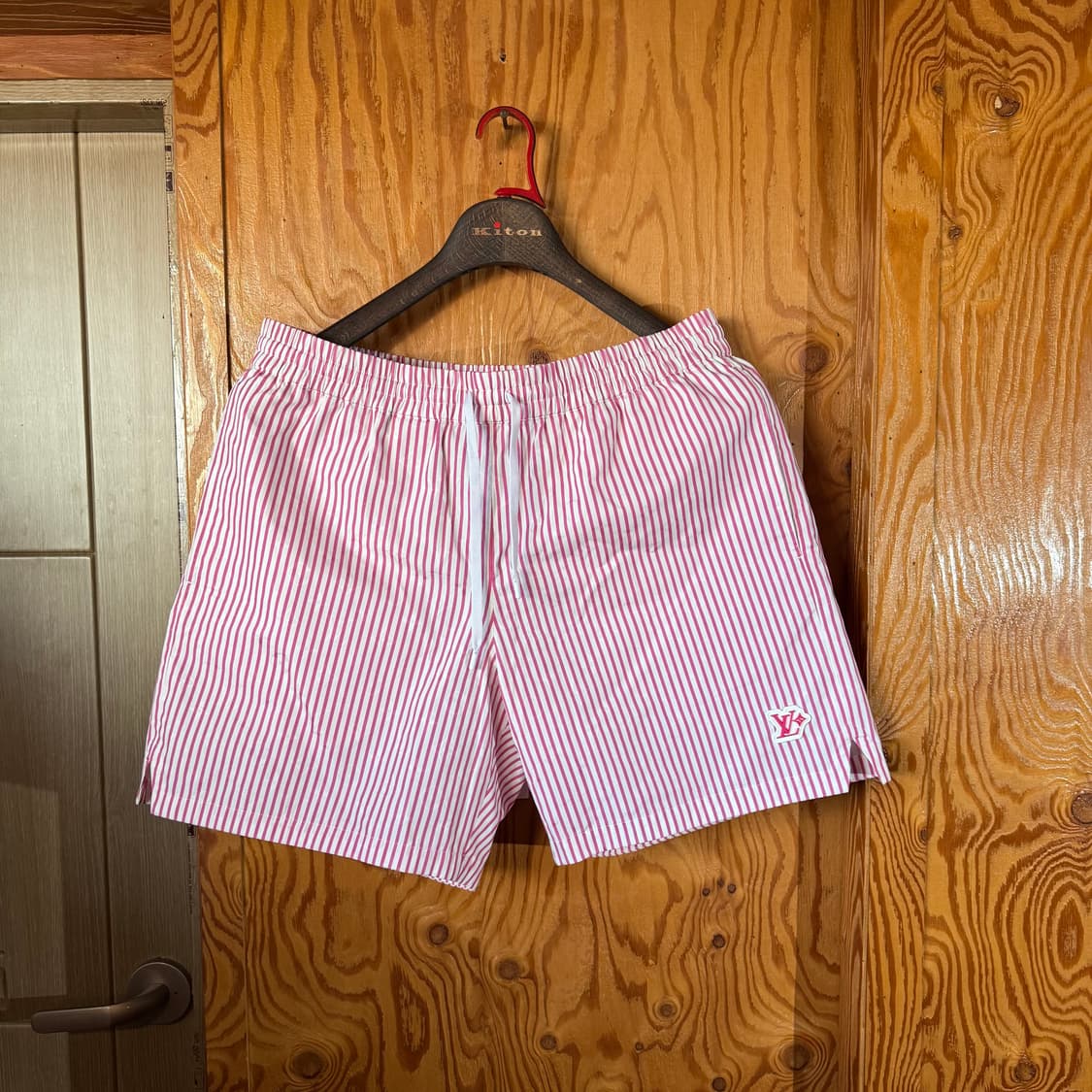 루이비통 2025 S/S 모노그램 스트라이프 캐쥬얼 쇼츠(반바지) 상품이미지4