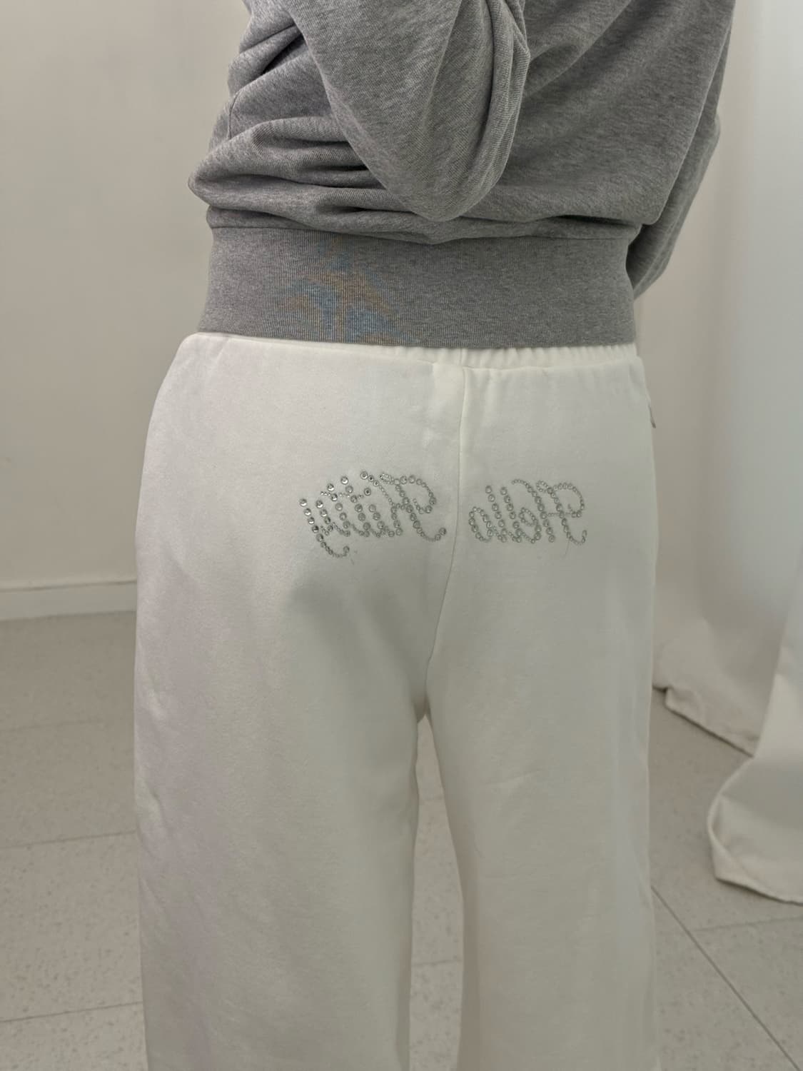 포에버21 x 헬로키티 화이트 팬츠 상품이미지5