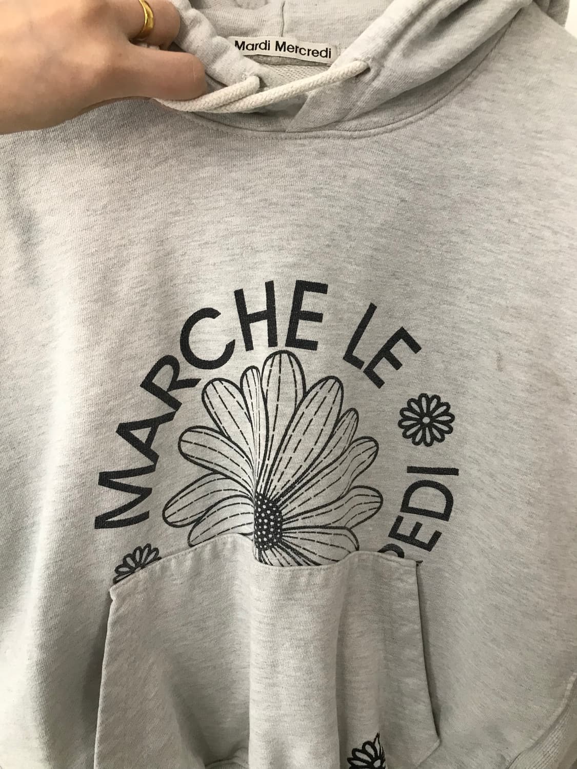 마르디 메크르디 빅로고 그레이 후드티 상품이미지4