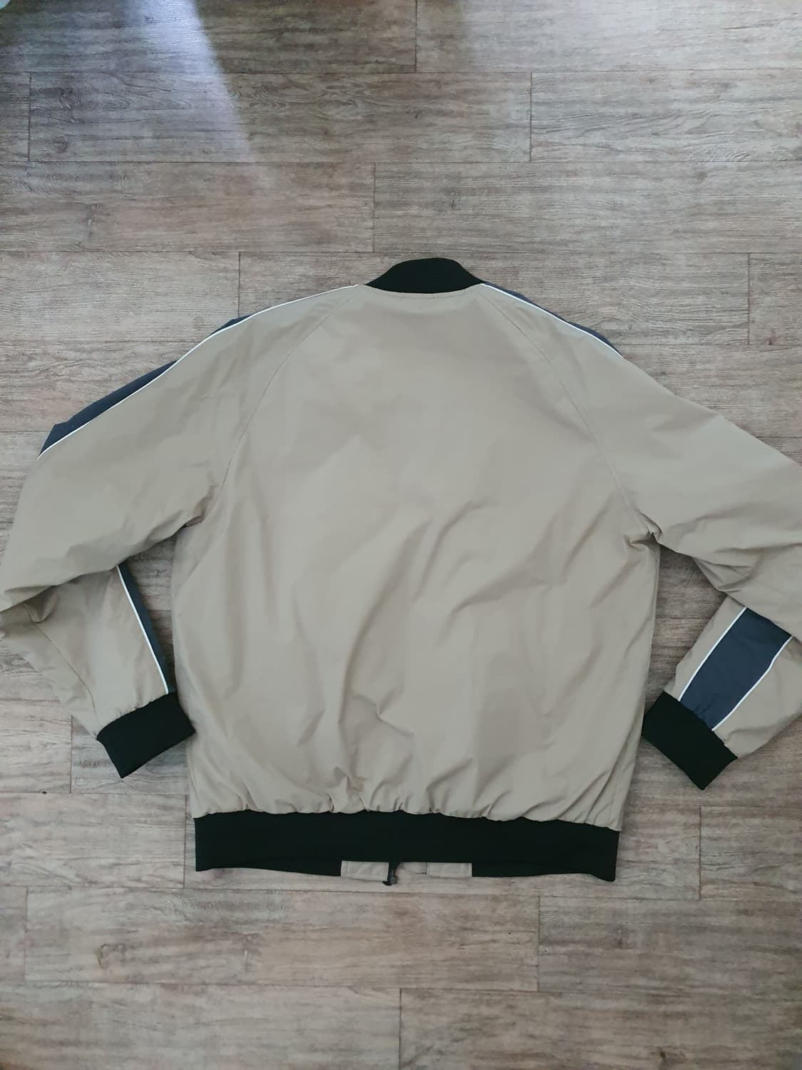 디스커버리 경량패딩 블루종 상품이미지3