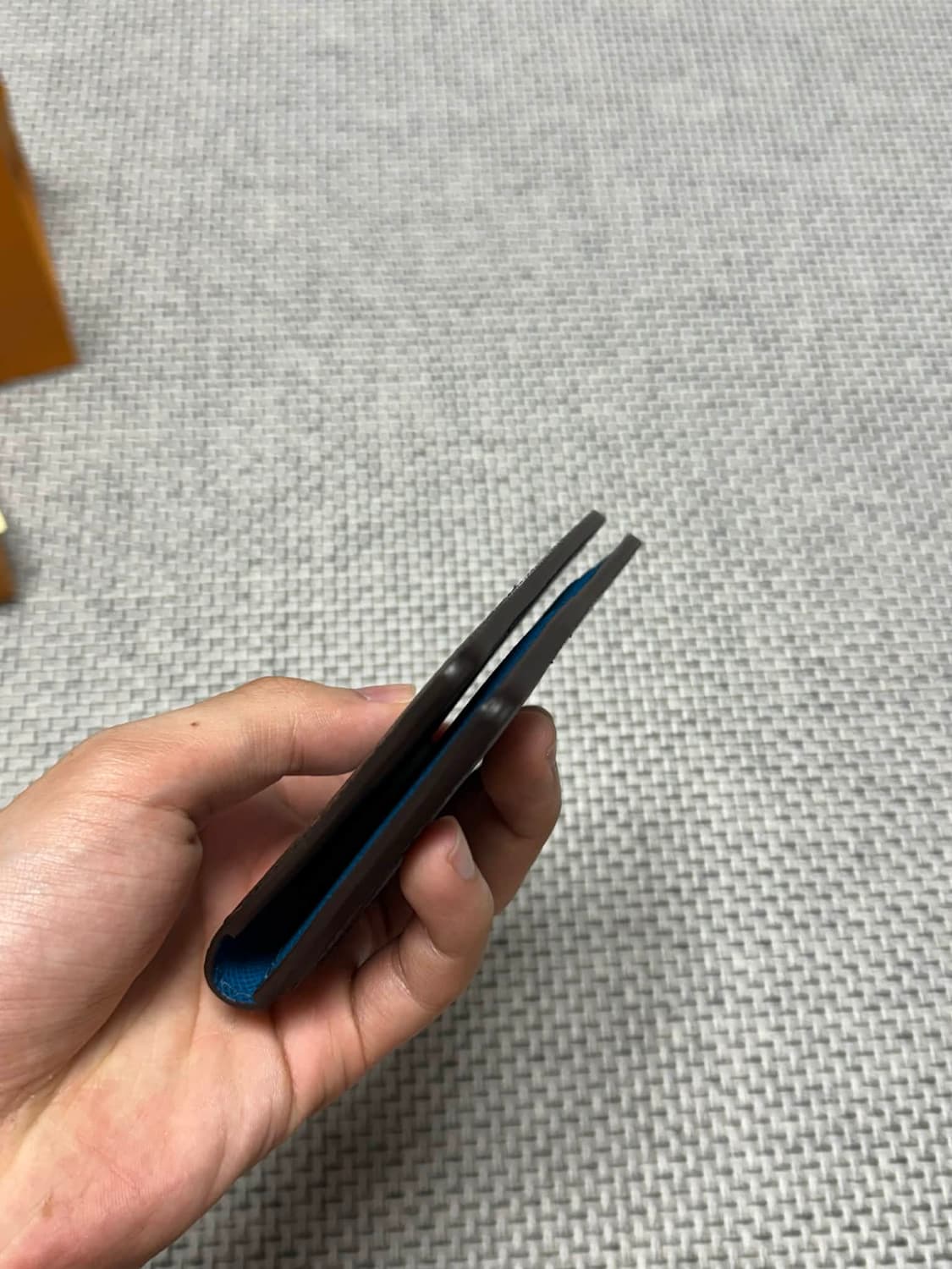 루이비통 모노그램 피그먼트 오거나이저 카드지갑 상품이미지8