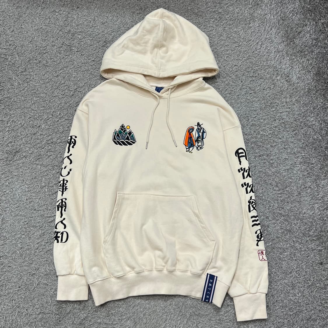 [95] 로맨틱크라운 후드티 상품이미지2