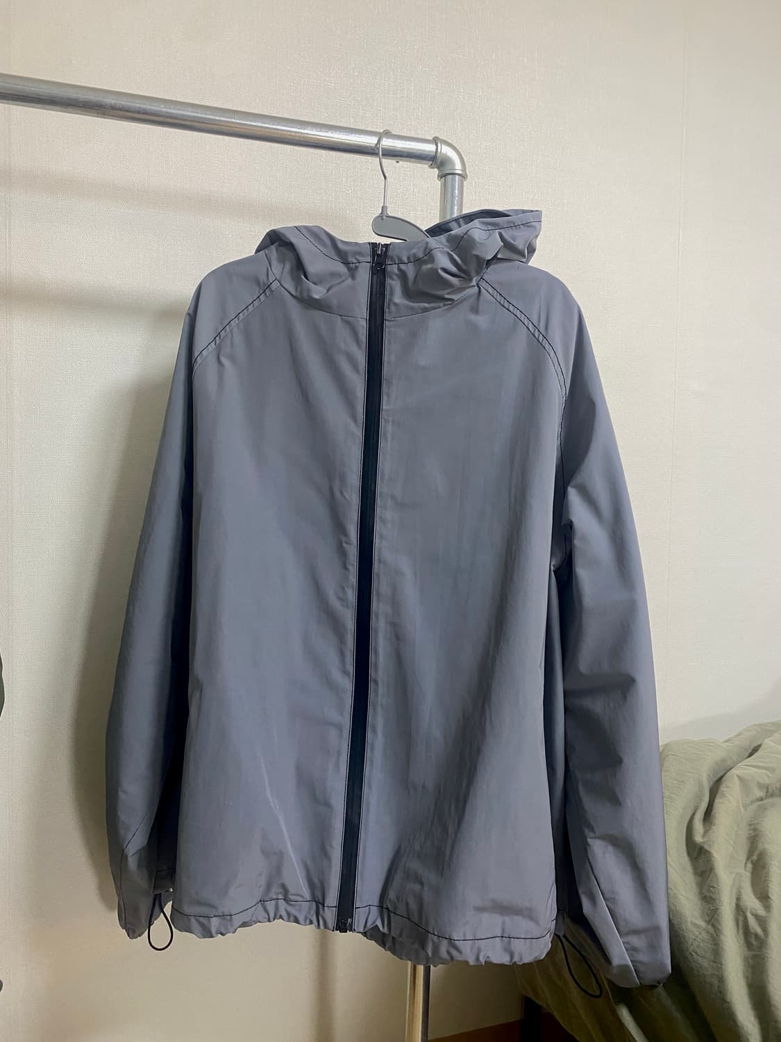 마뗑킴 LOGO HOODY JACKET IN GREY 상품이미지4