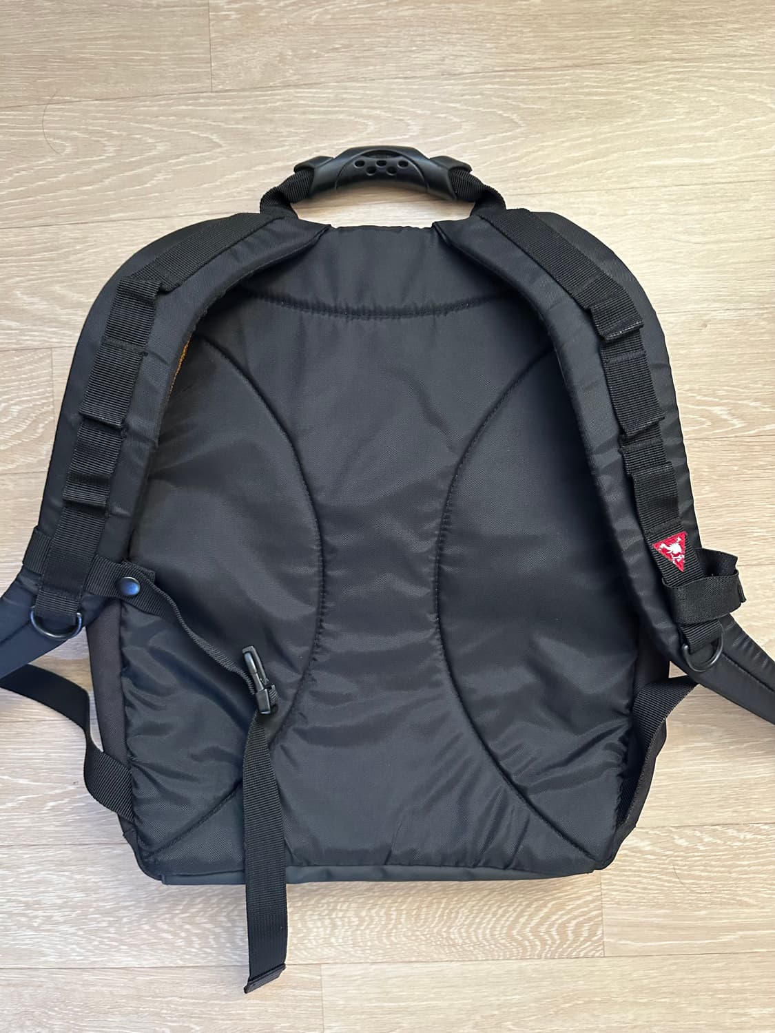 오클리 빈티지 옐로우 백팩 상품이미지2