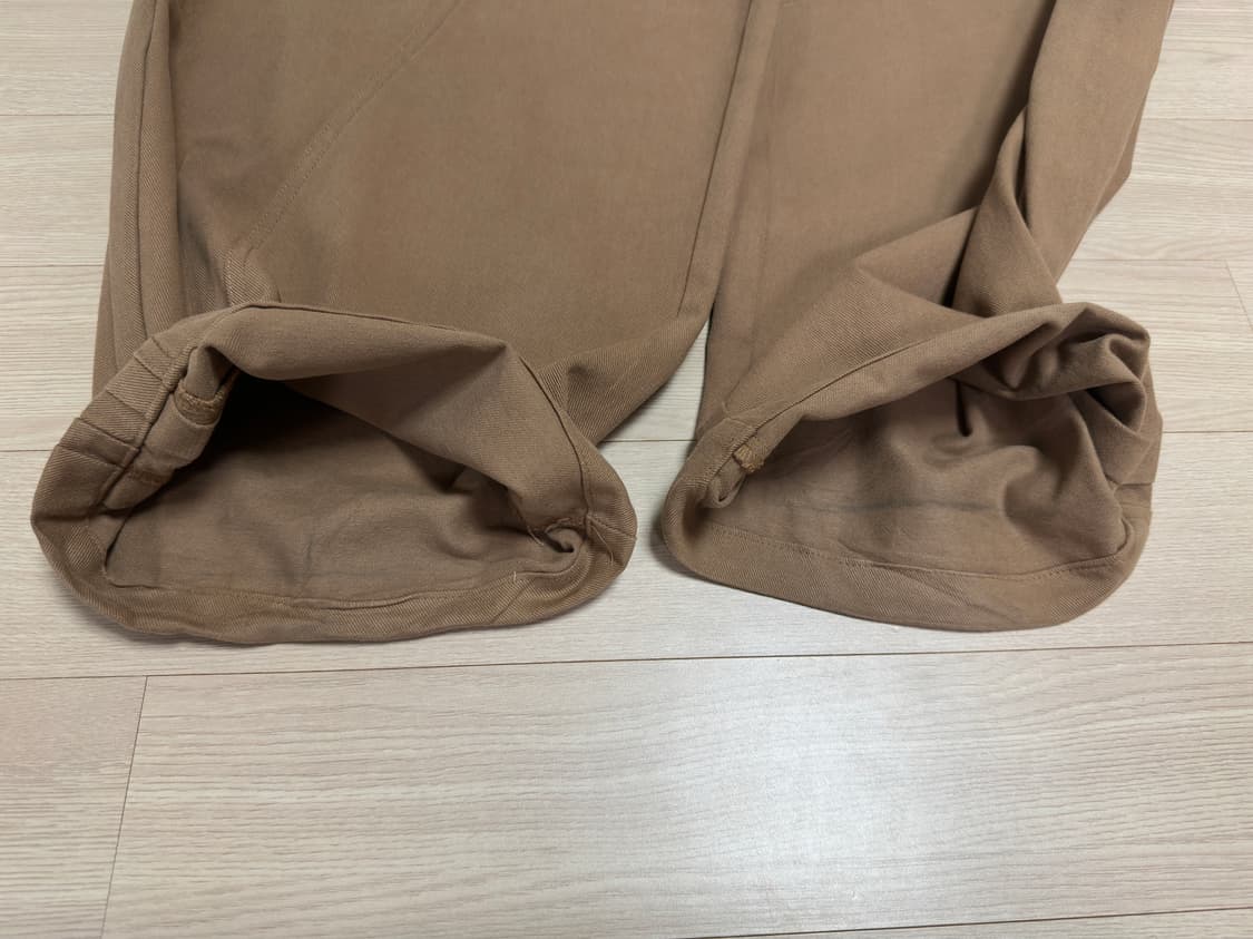 (1) 웨이비니스 오블리크 커브드 치노팬츠 샌드 카멜 상품이미지3