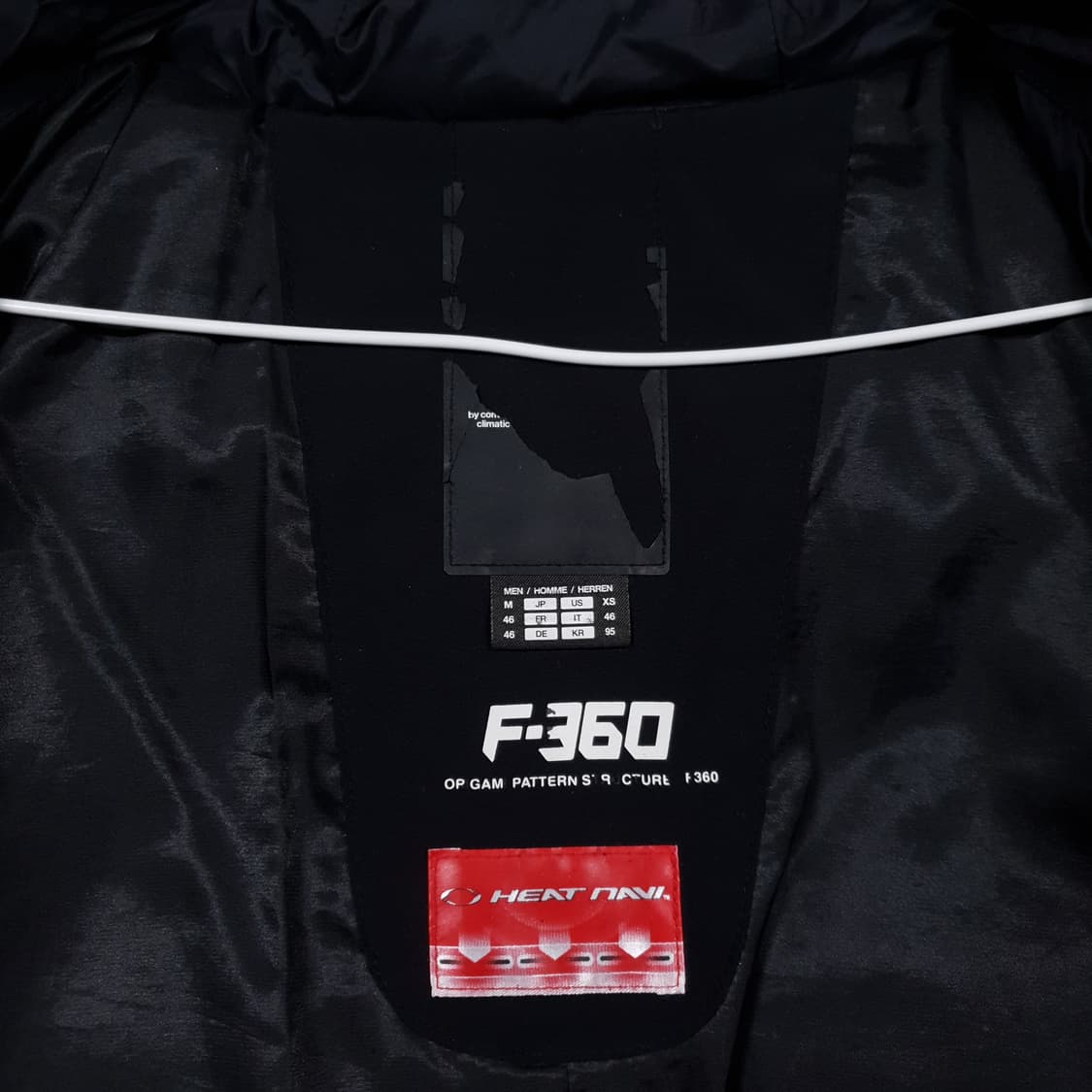 M (95) 데상트 스위스 스키 후드형 헤비 대장급 덕다운 자켓 블랙 상품이미지6