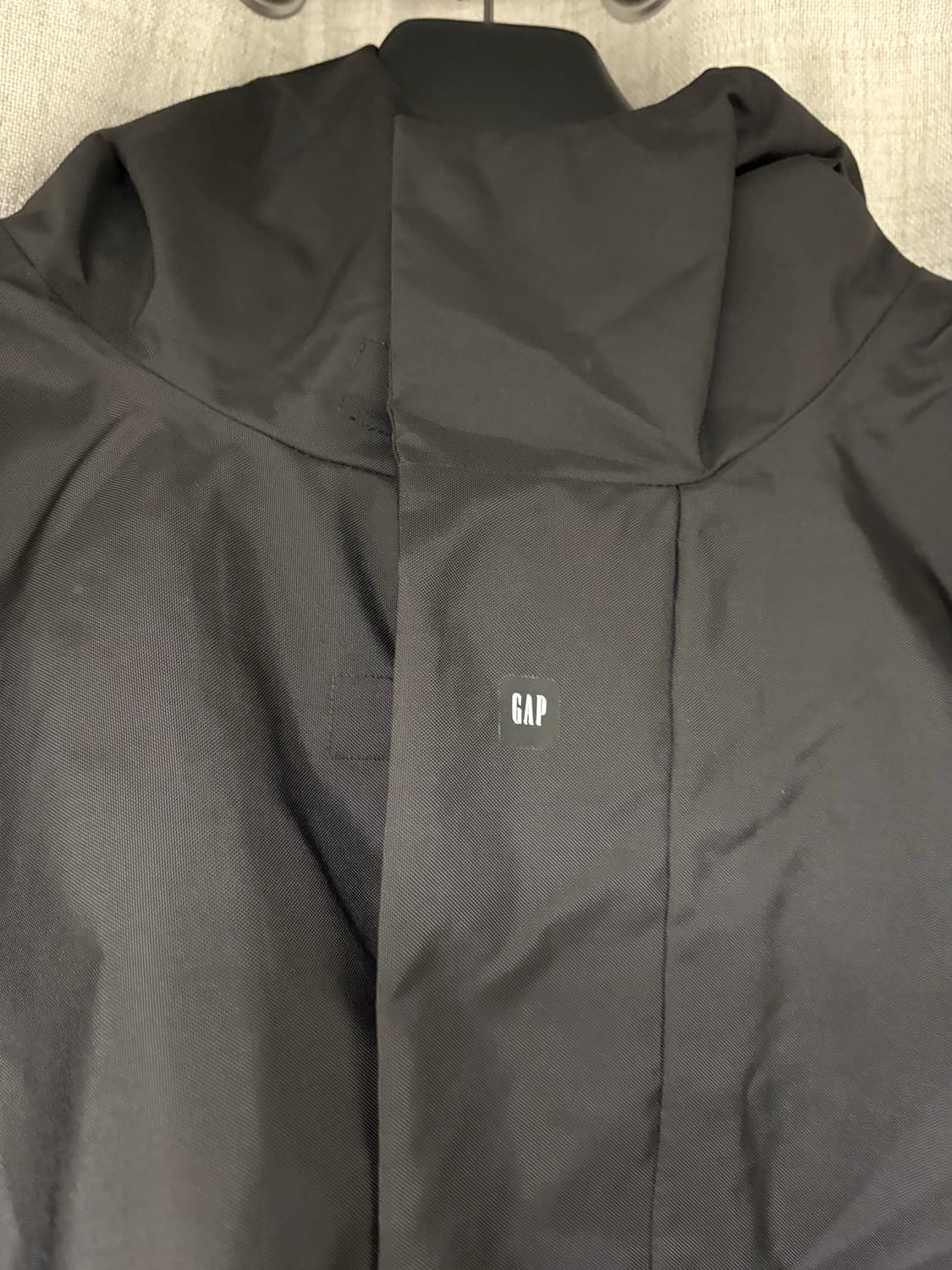 YZY Gap Balenciaga T-cut parka Black 상품이미지3