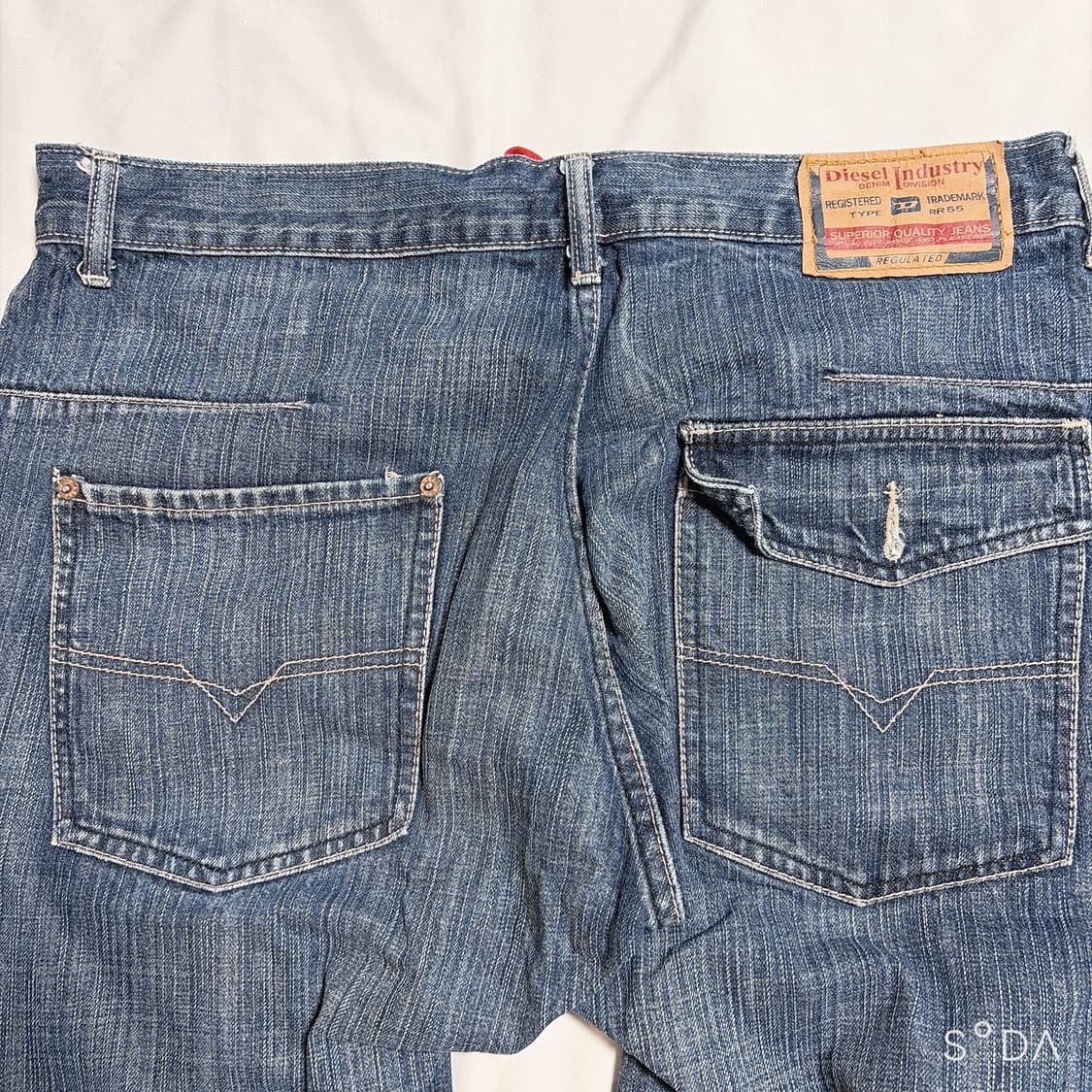 디젤 인더스트리 커브드 데님팬츠 34 상품이미지7