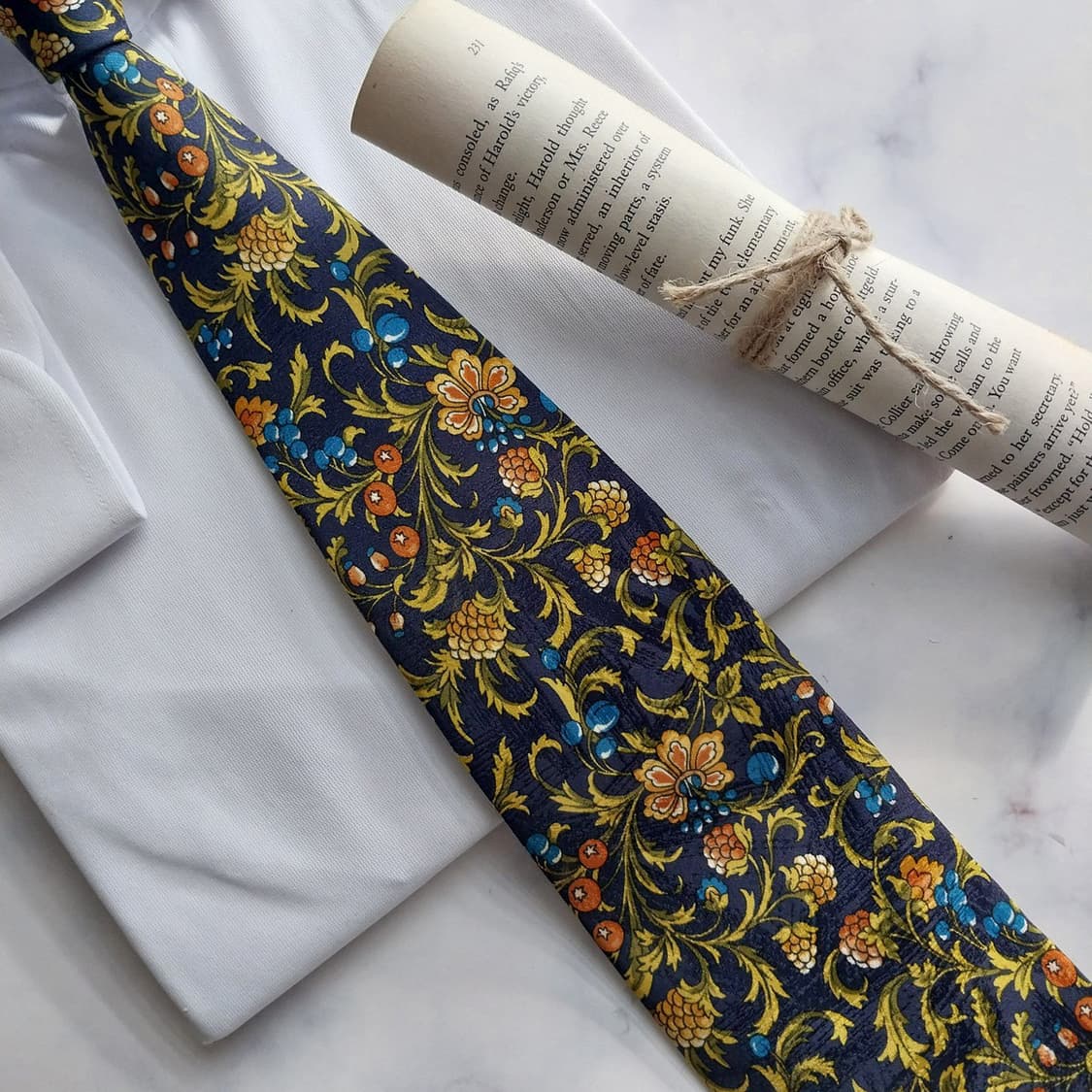 지방시 실크 네이비 플로럴 패턴 넥타이 9.7cm A+등급 K1469
 상품이미지8