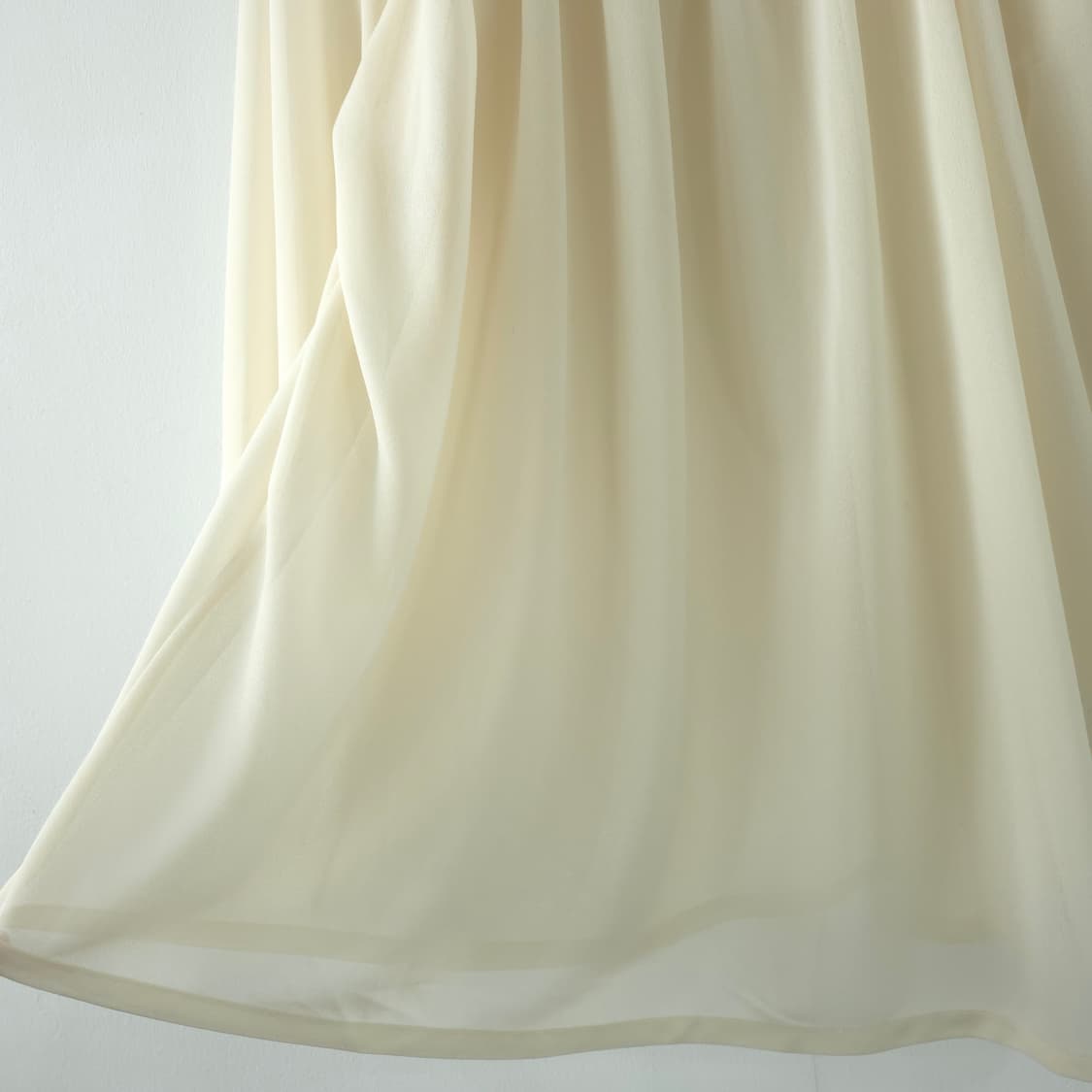 프릴넥 스모크 아이보리 셔링 쉬폰 블라우스  상품이미지7