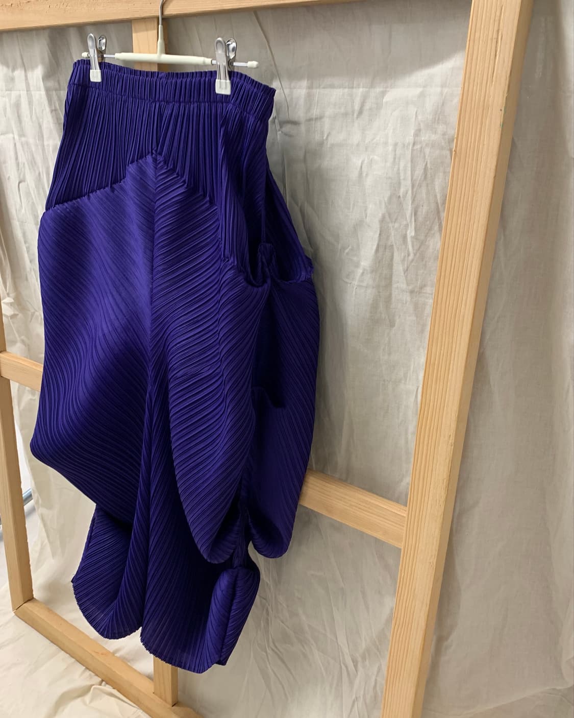 violet sculptural pleated skirt  상품이미지6